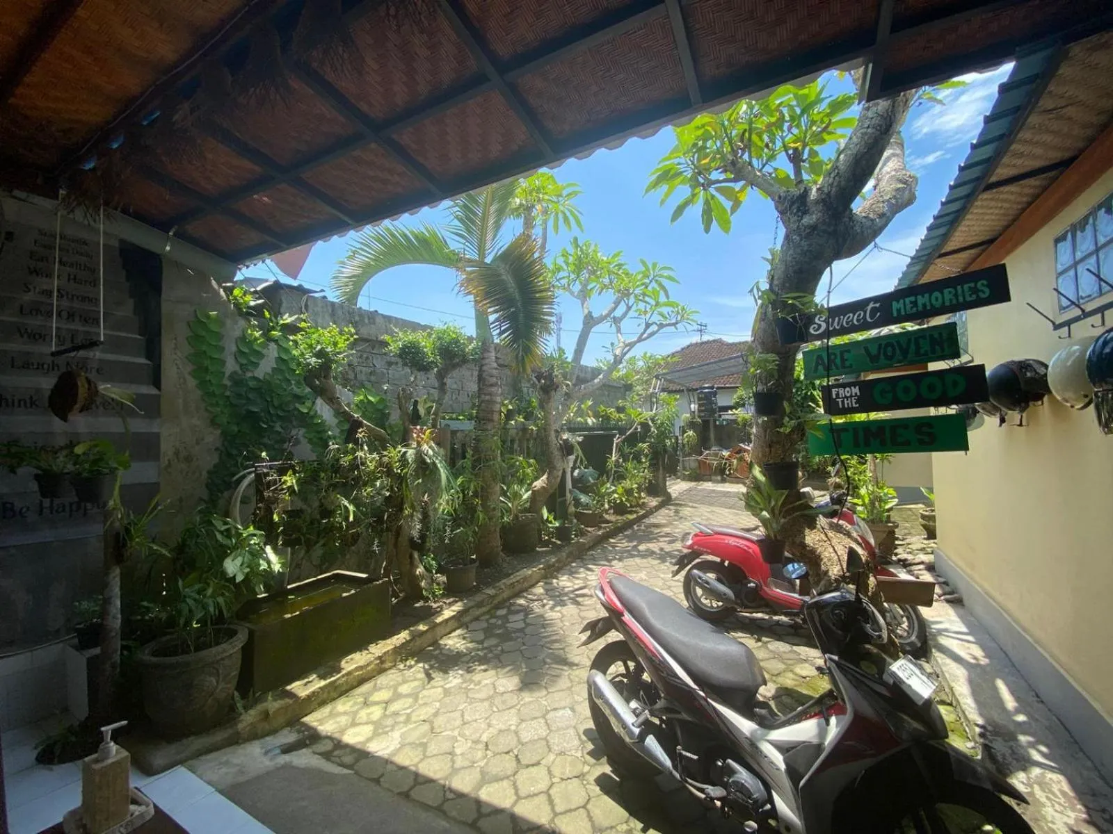 Garden in Coliving Bali SWEET HOME Kost Lengkap di Tabanan Kota