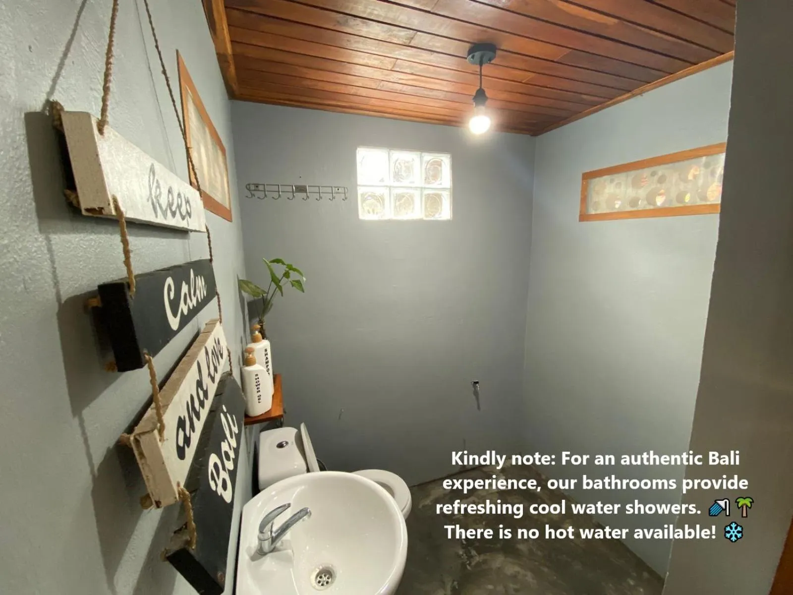 Family Room with Private Bathroom in Coliving Bali SWEET HOME Kost Lengkap di Tabanan Kota