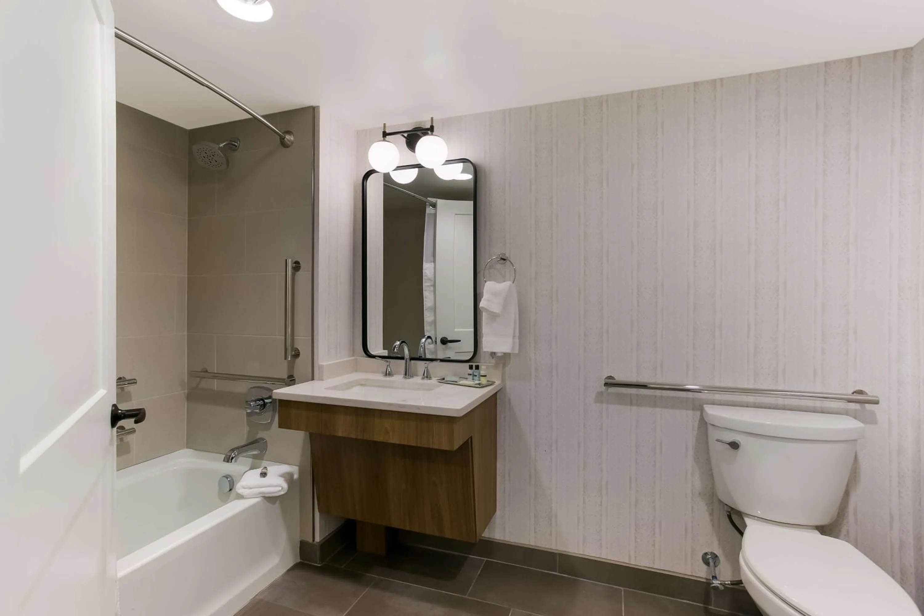 Bathroom in Best Western Premier the Central Hotel & Conference Center