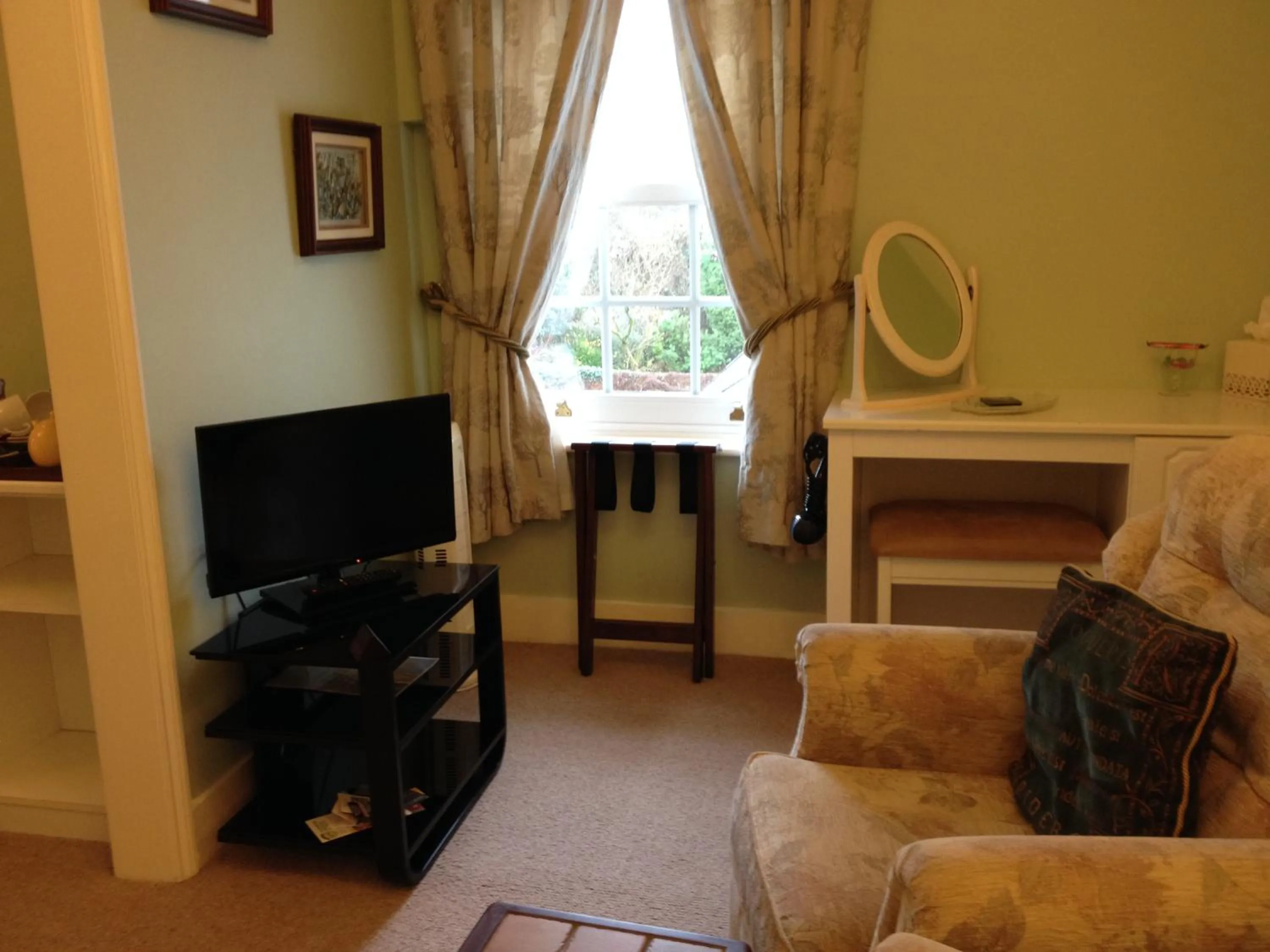 Day, Seating Area in Clayhill House Bed & Breakfast