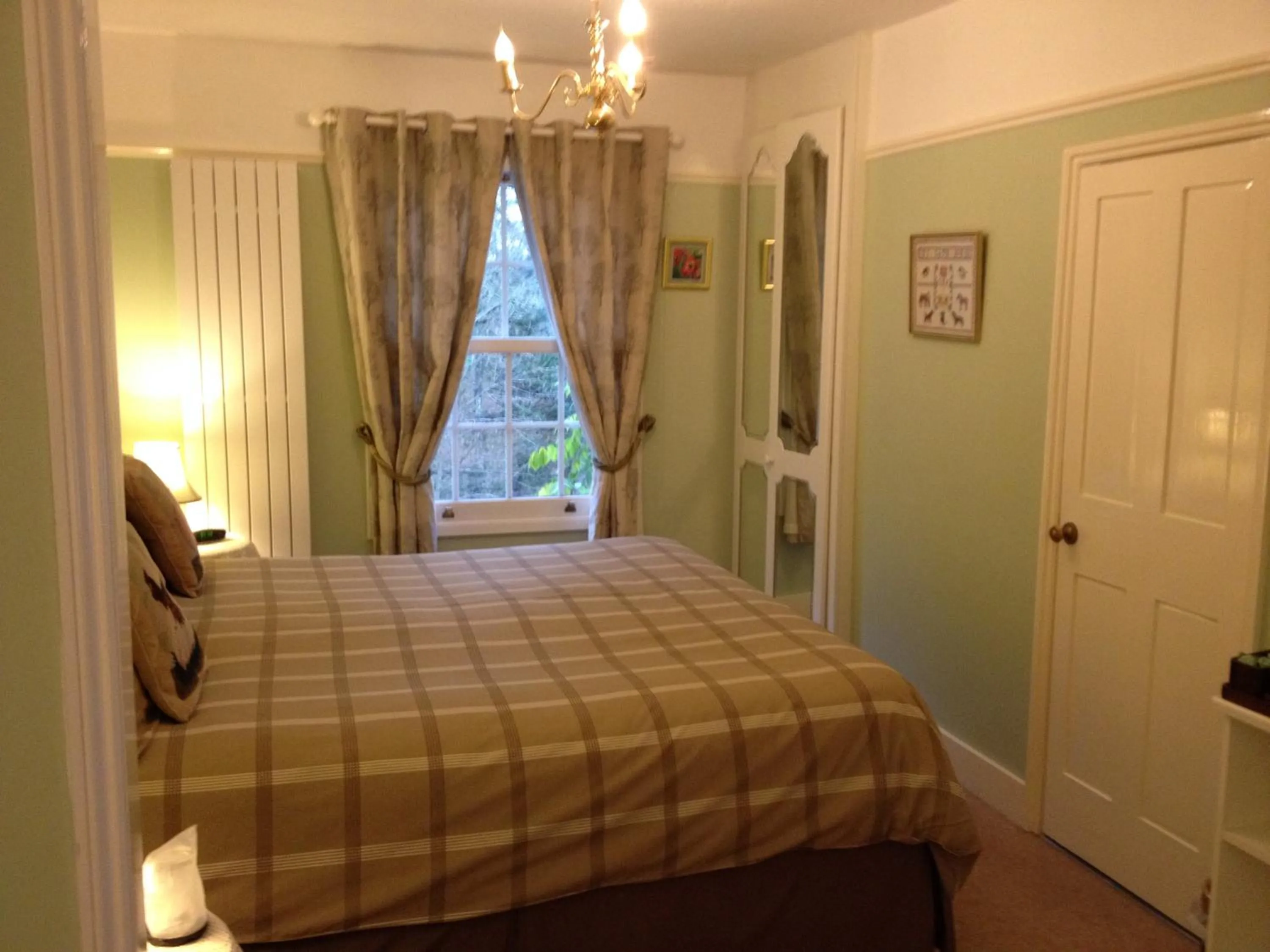 Day, Bed in Clayhill House Bed & Breakfast