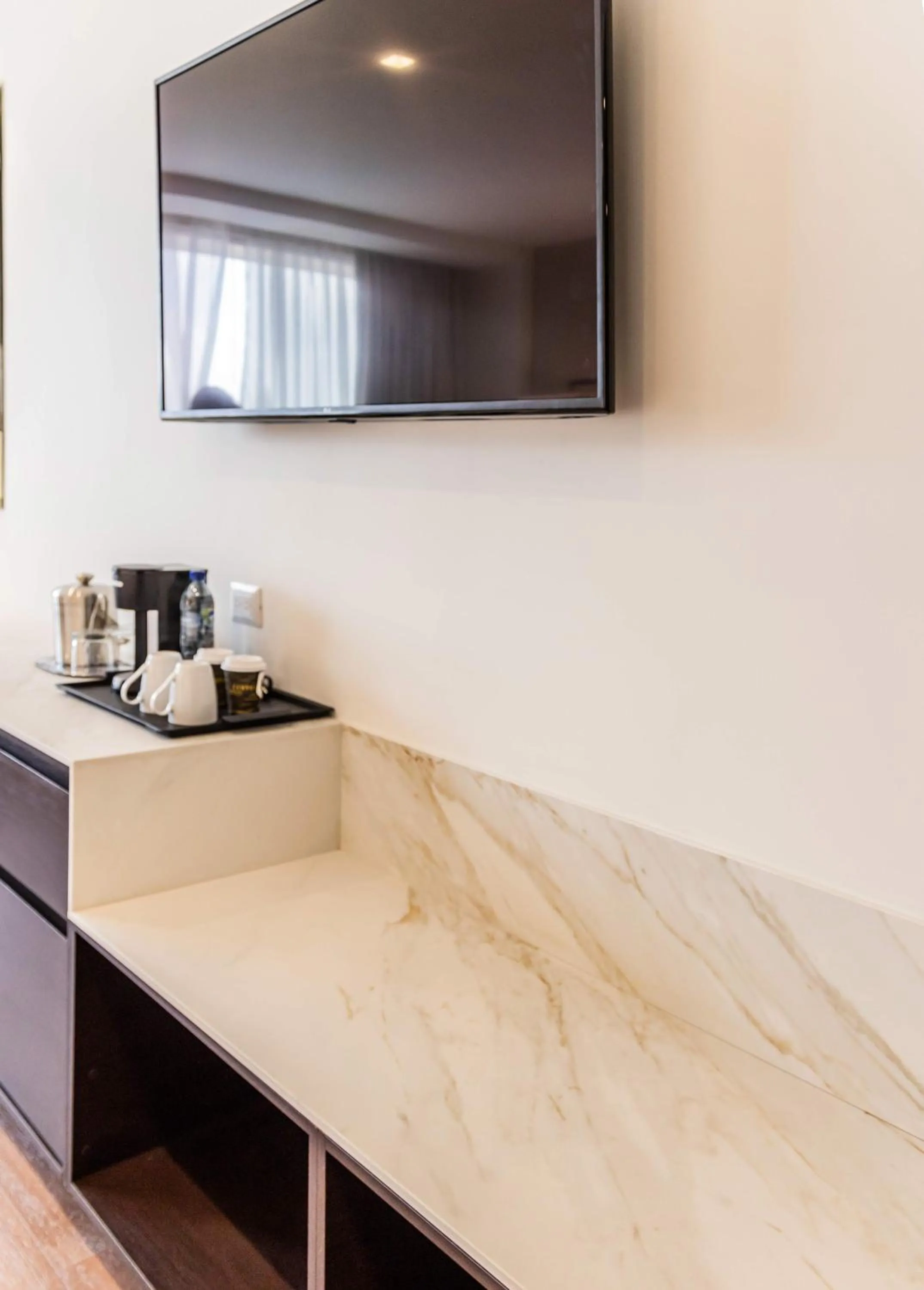 TV and multimedia in Hotel Biltmore