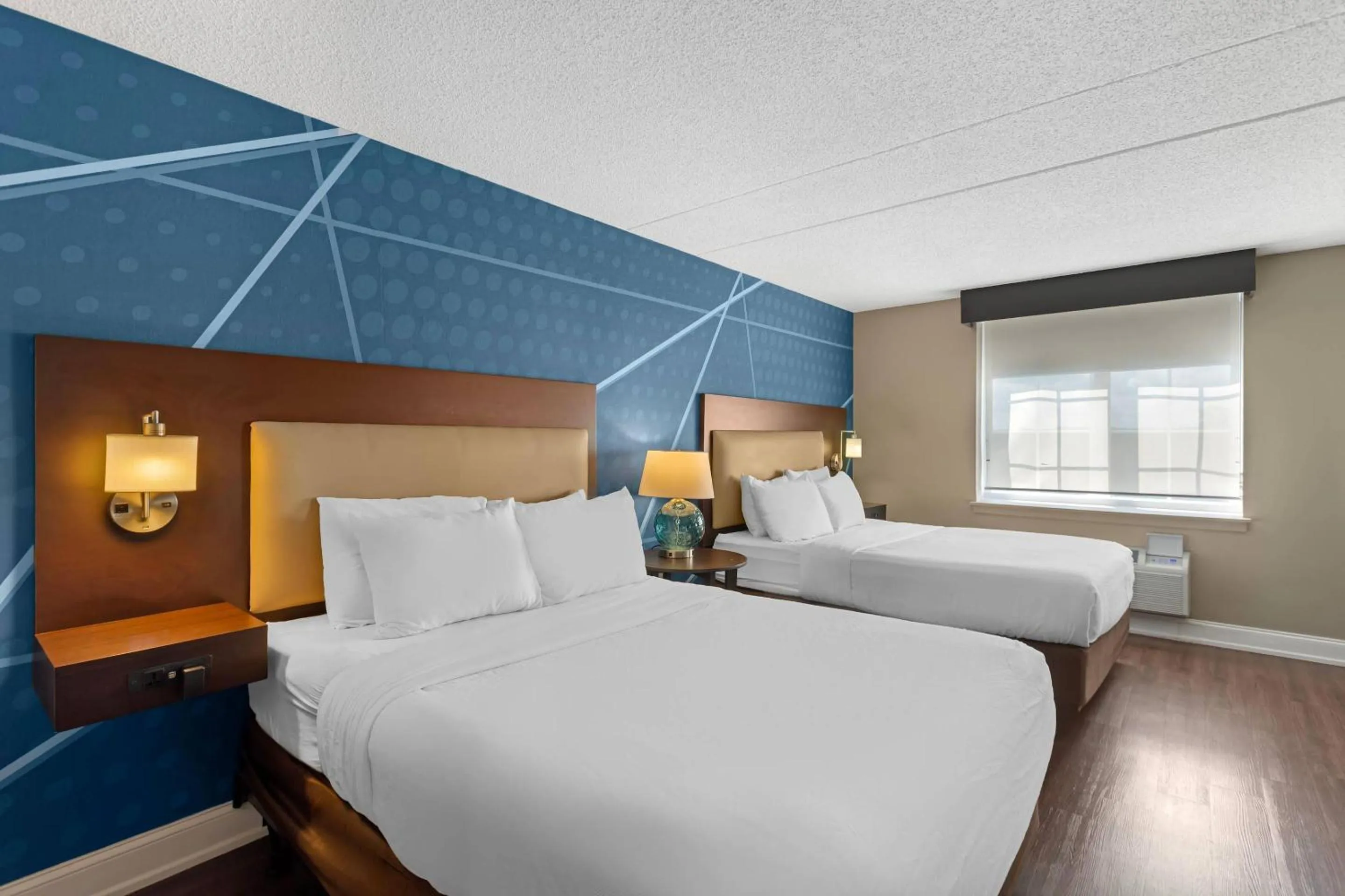 Bedroom, Bed in Comfort Inn & Suites Pottstown Eastern Gateway