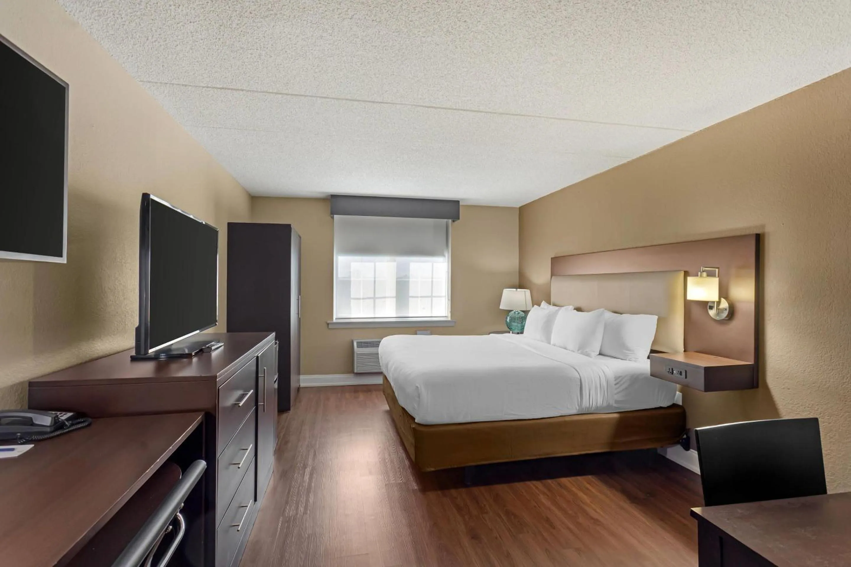 Bedroom, Bed in Comfort Inn & Suites Pottstown Eastern Gateway