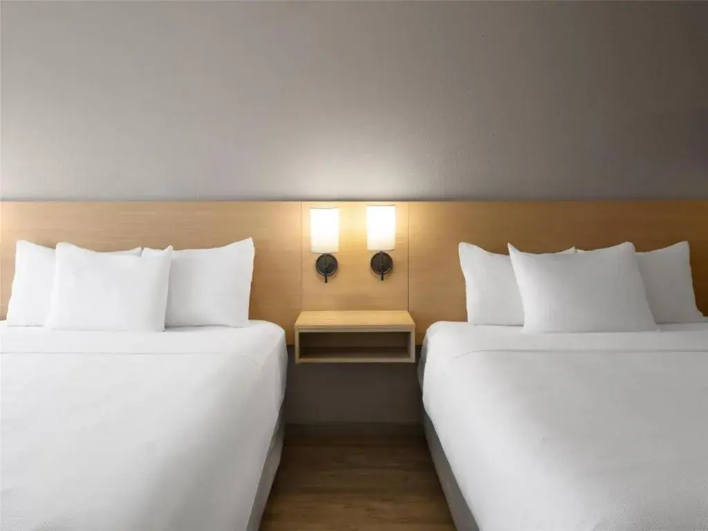 Queen Room with Two Queen Beds and Sofa Bed - High Floor in Hyatt Place Topeka Queen Room with Two Queen Beds and Sofa Bed - High Floor in Hyatt Place Topeka