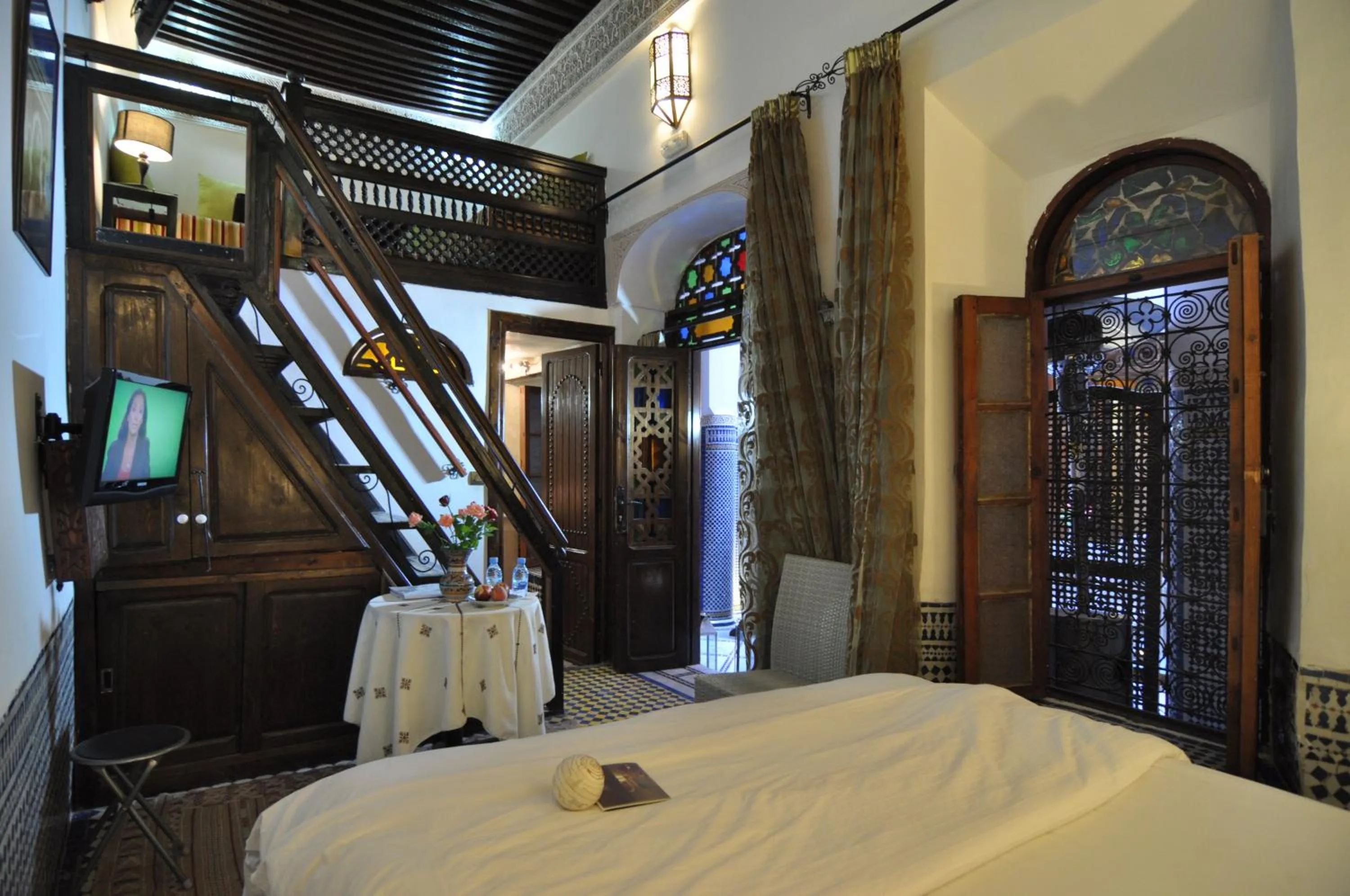 Photo of the whole room, Bed in Riad Adarissa