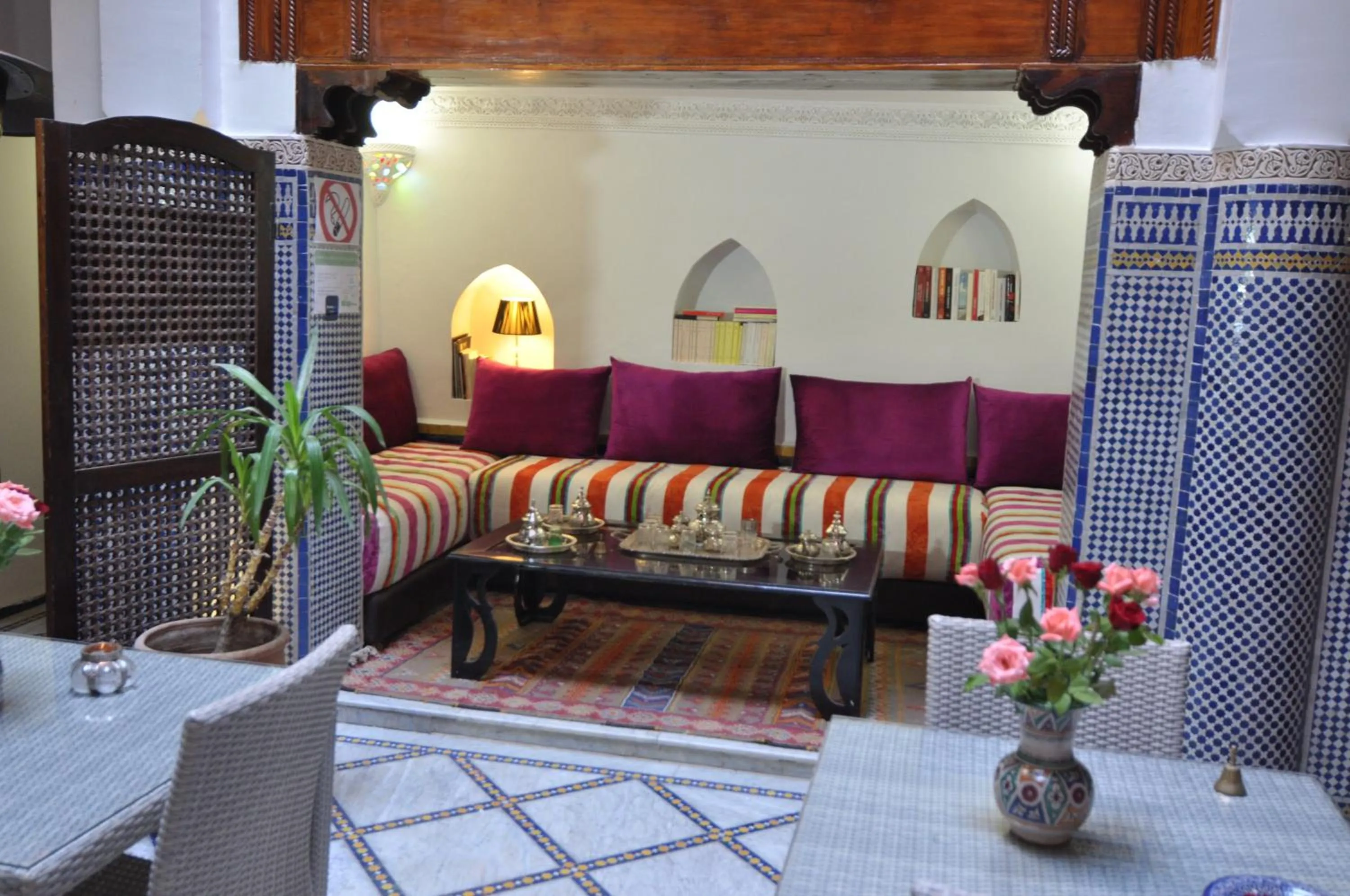 Living room, Bed in Riad Adarissa