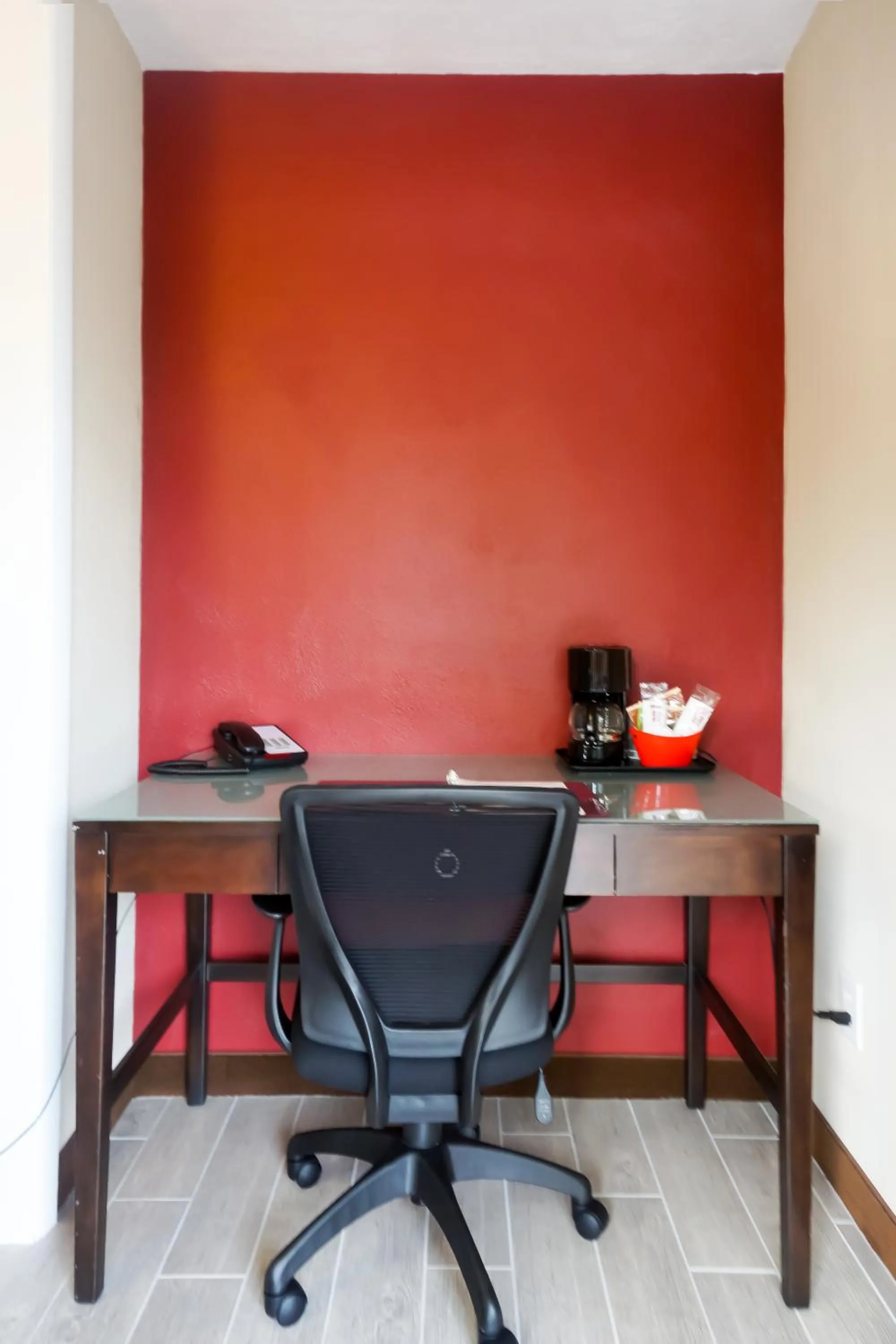 Decorative detail in Cocoa Country Inn Hershey