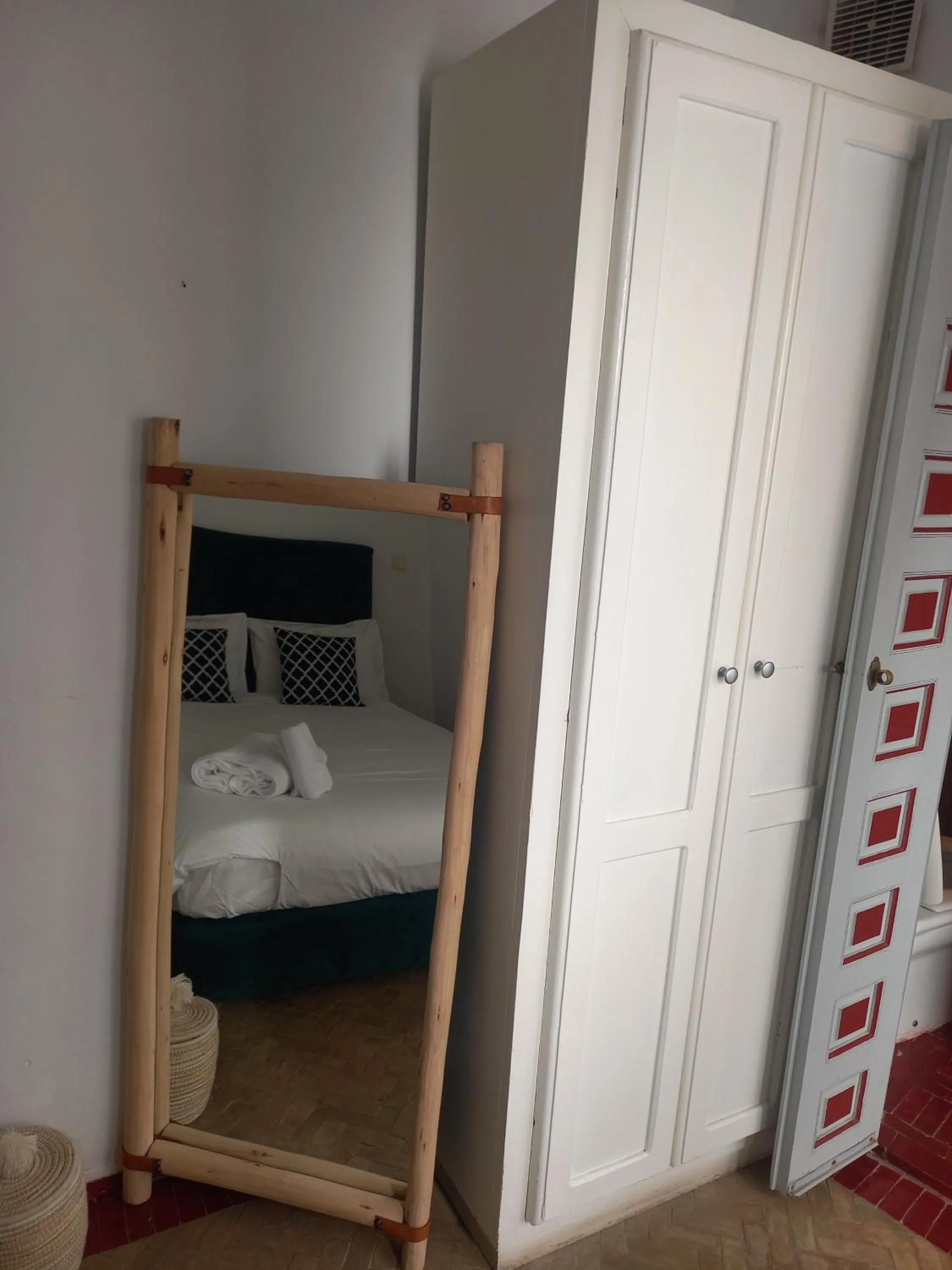 Bed in Riad Les Jardins des Lilas