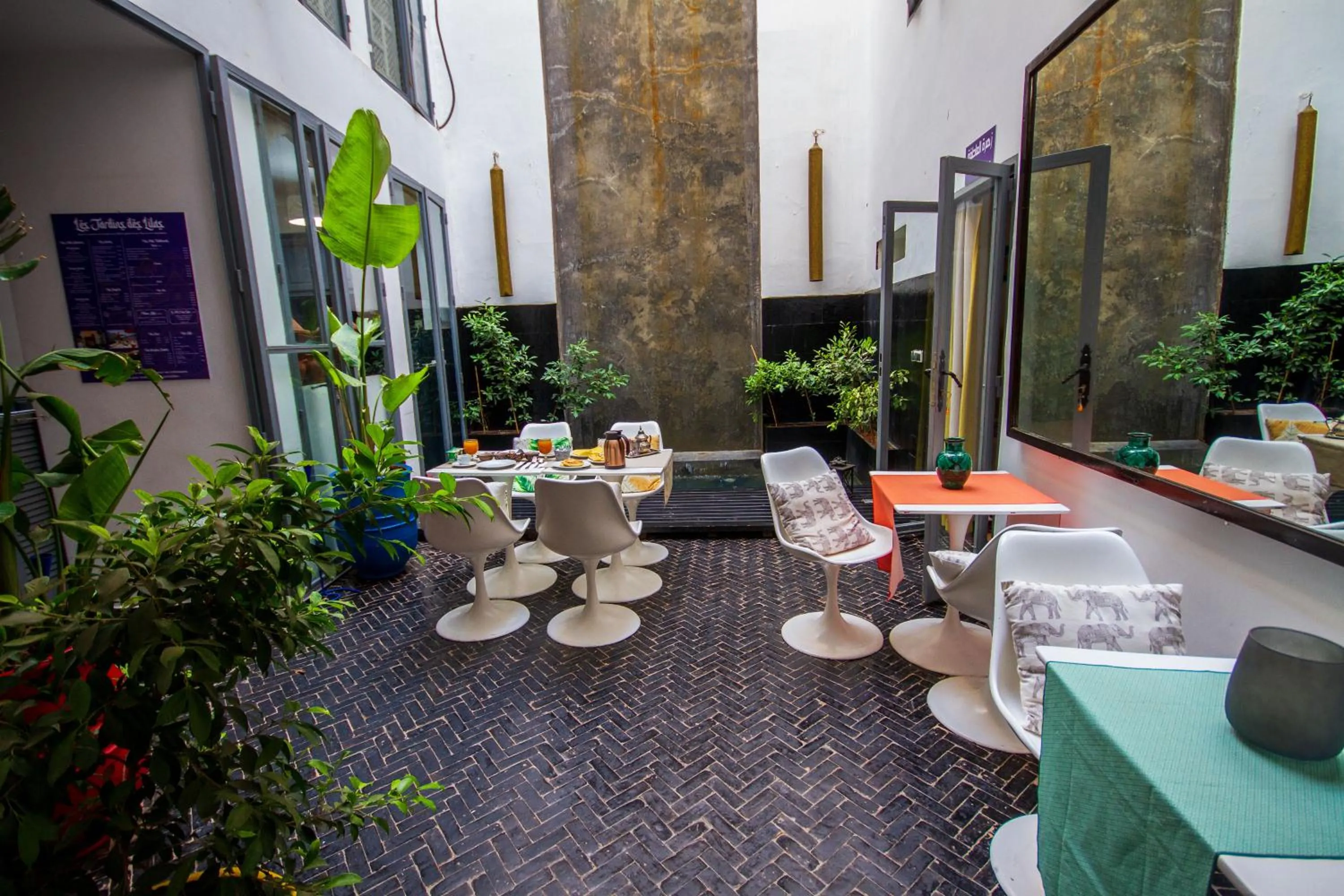 Patio in Riad Les Jardins des Lilas