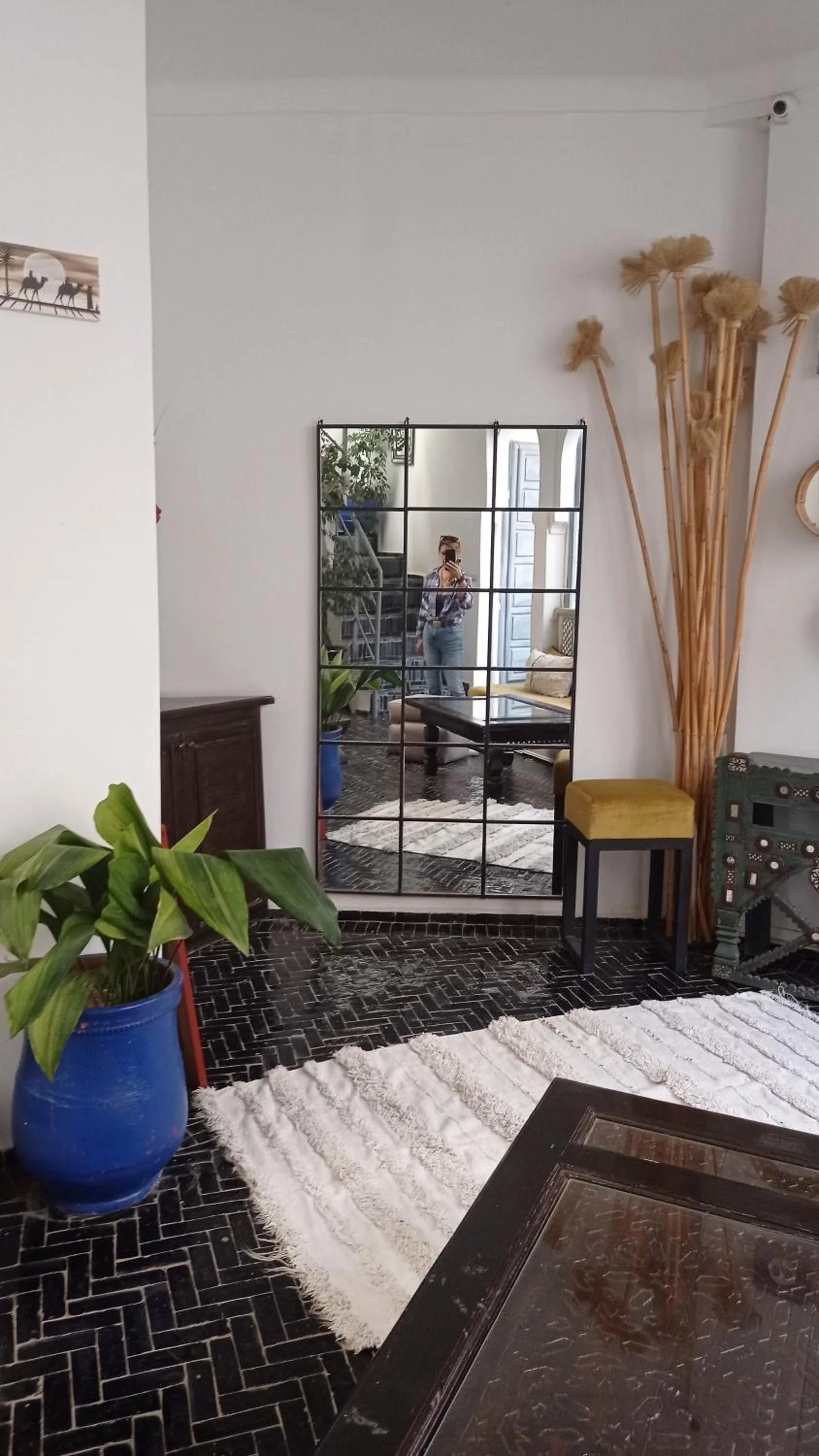 Living room, Bed in Riad Les Jardins des Lilas