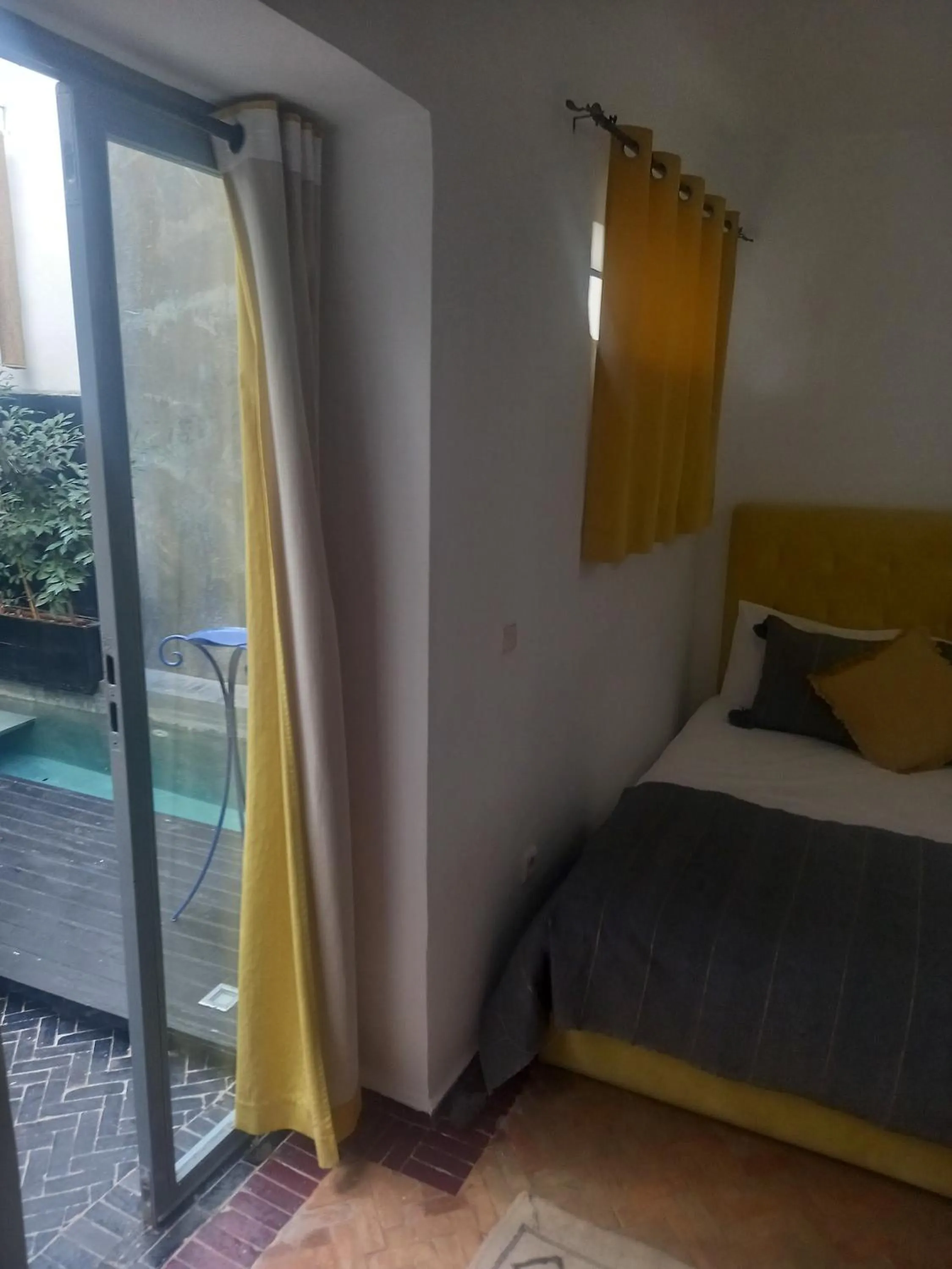 Bed in Riad Les Jardins des Lilas