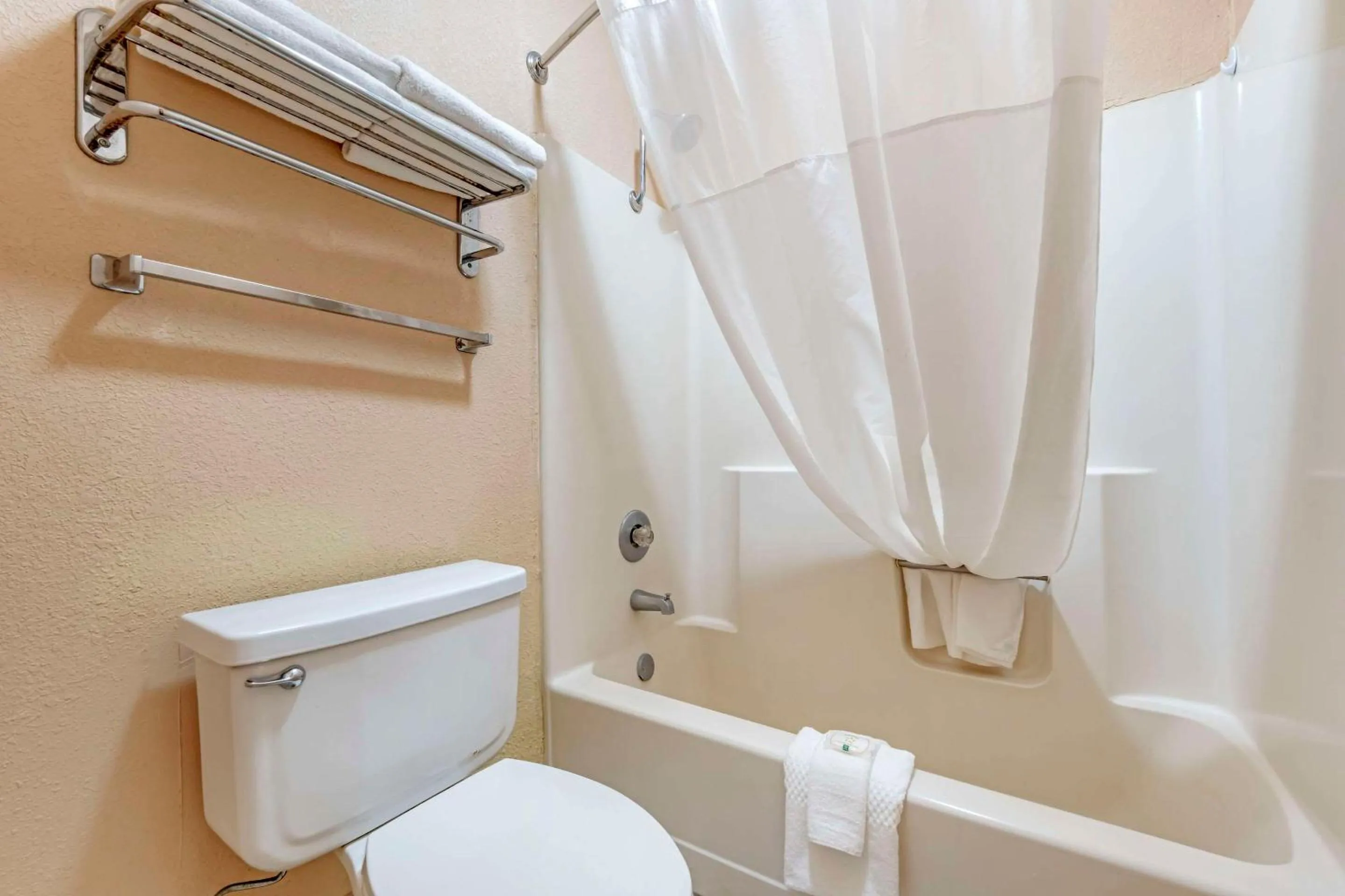 Bedroom in Quality Inn Amarillo West near Medical Center