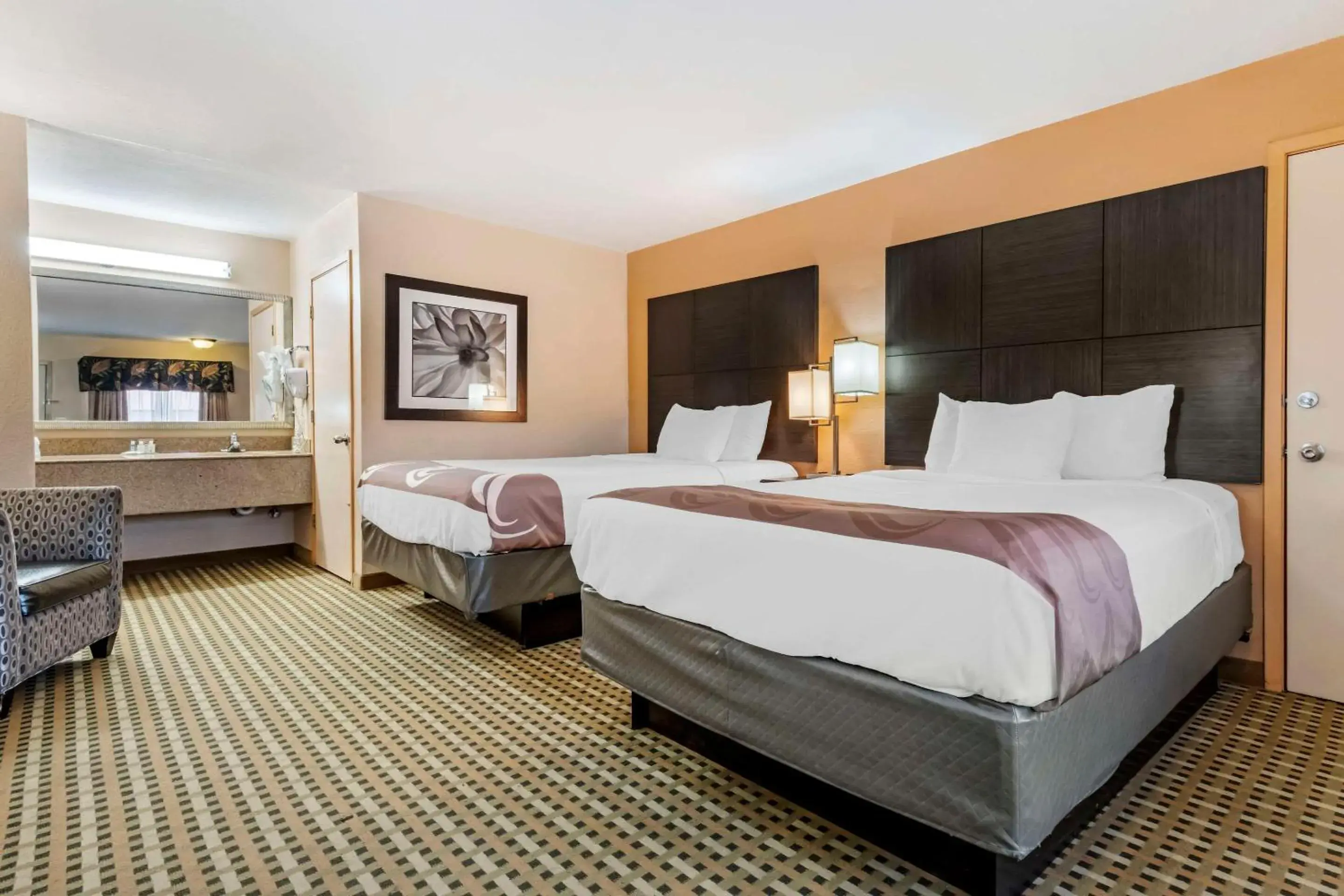 Queen Room with Two Queen Beds - Non-Smoking in Quality Inn Amarillo West near Medical Center Queen Room with Two Queen Beds - Non-Smoking in Quality Inn Amarillo West near Medical Center