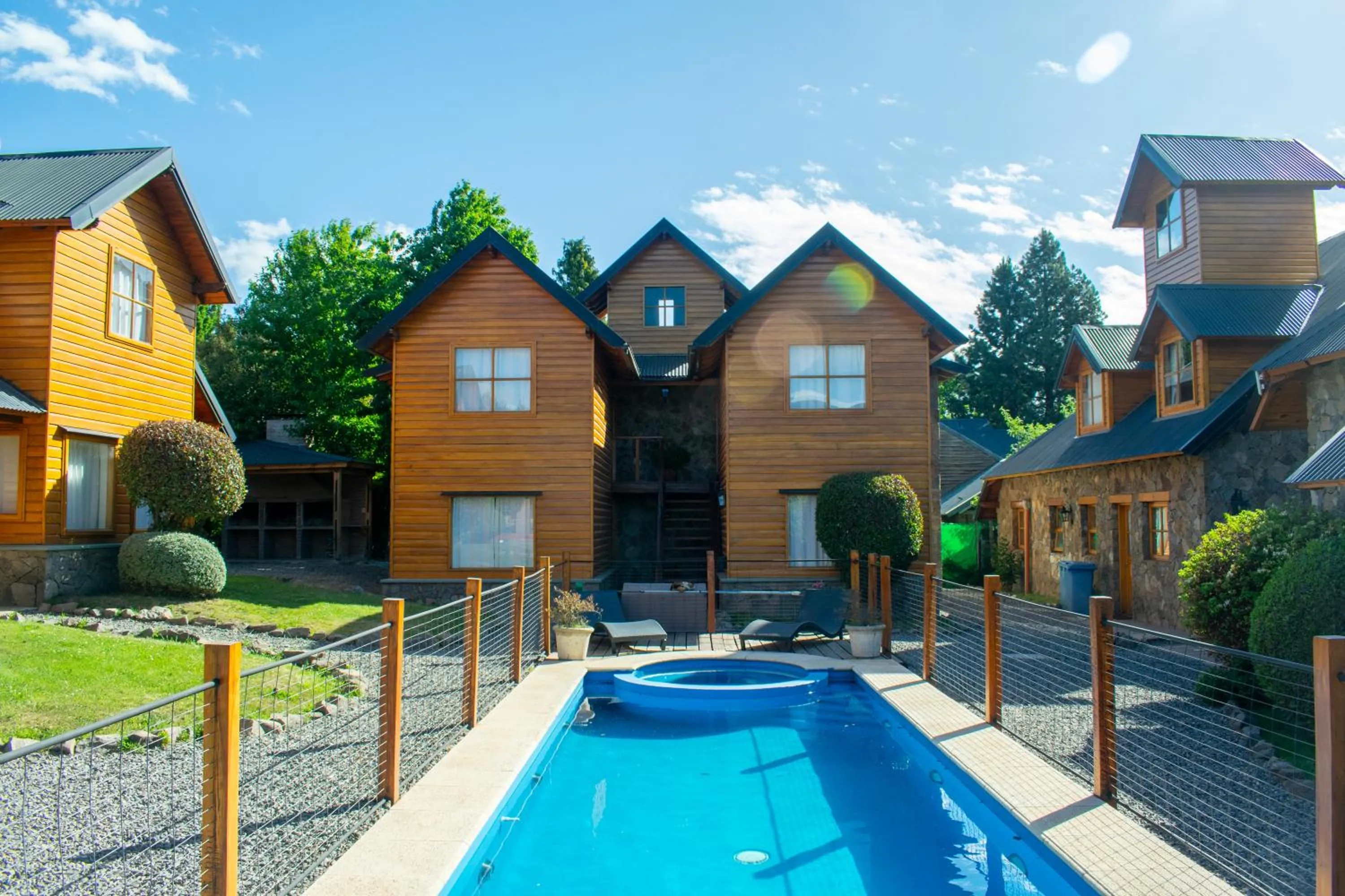 Hosteria y Cabañas Posada Quinen