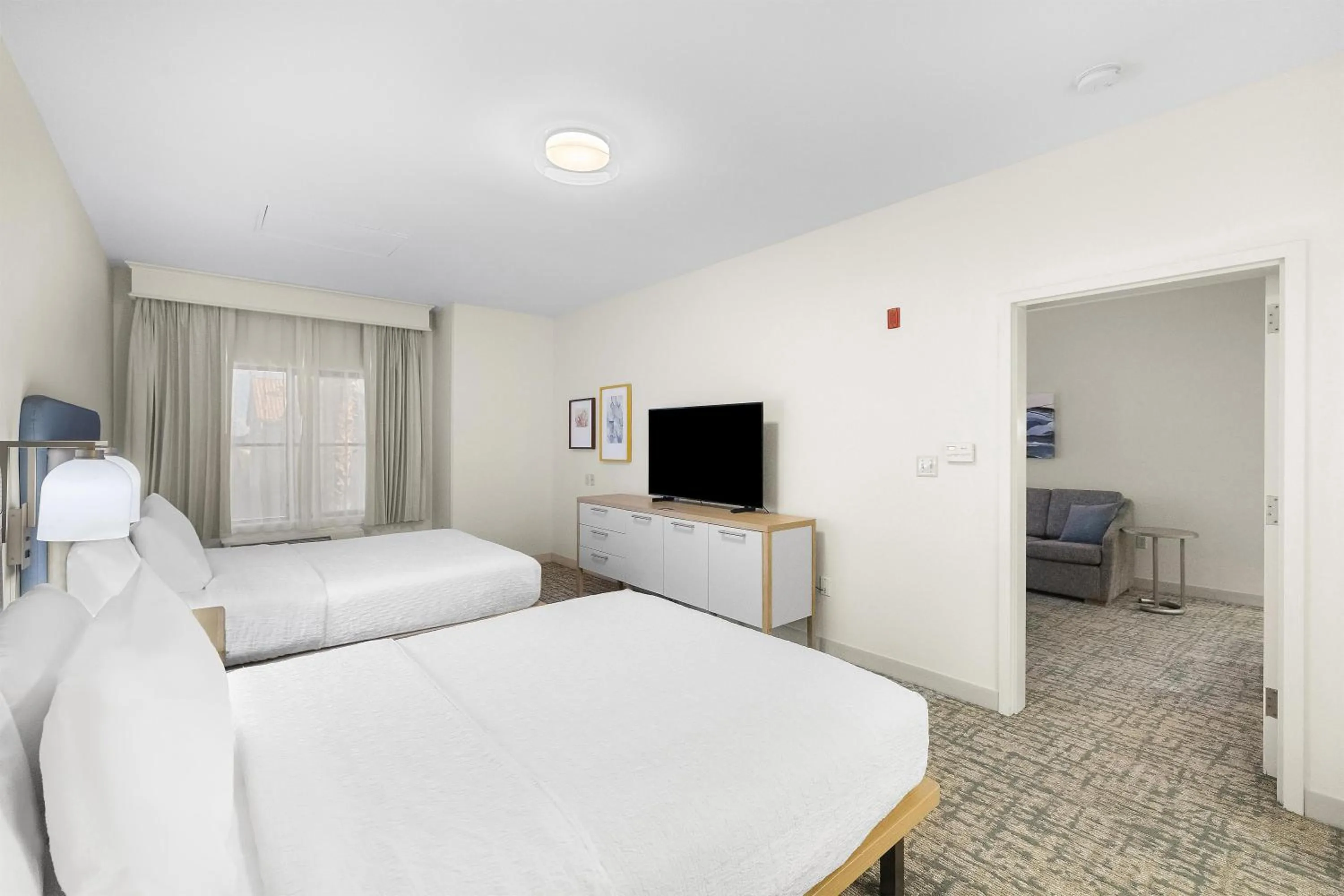 Bed in Homewood Suites Lancaster