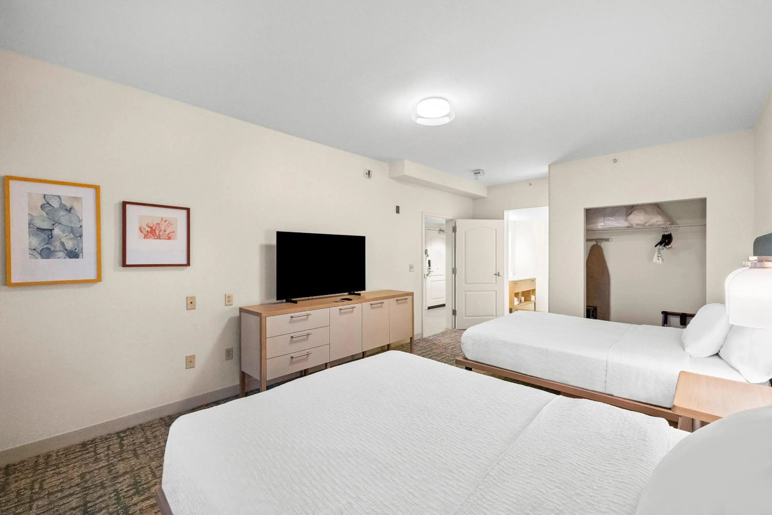 Bedroom, Bed in Homewood Suites Lancaster