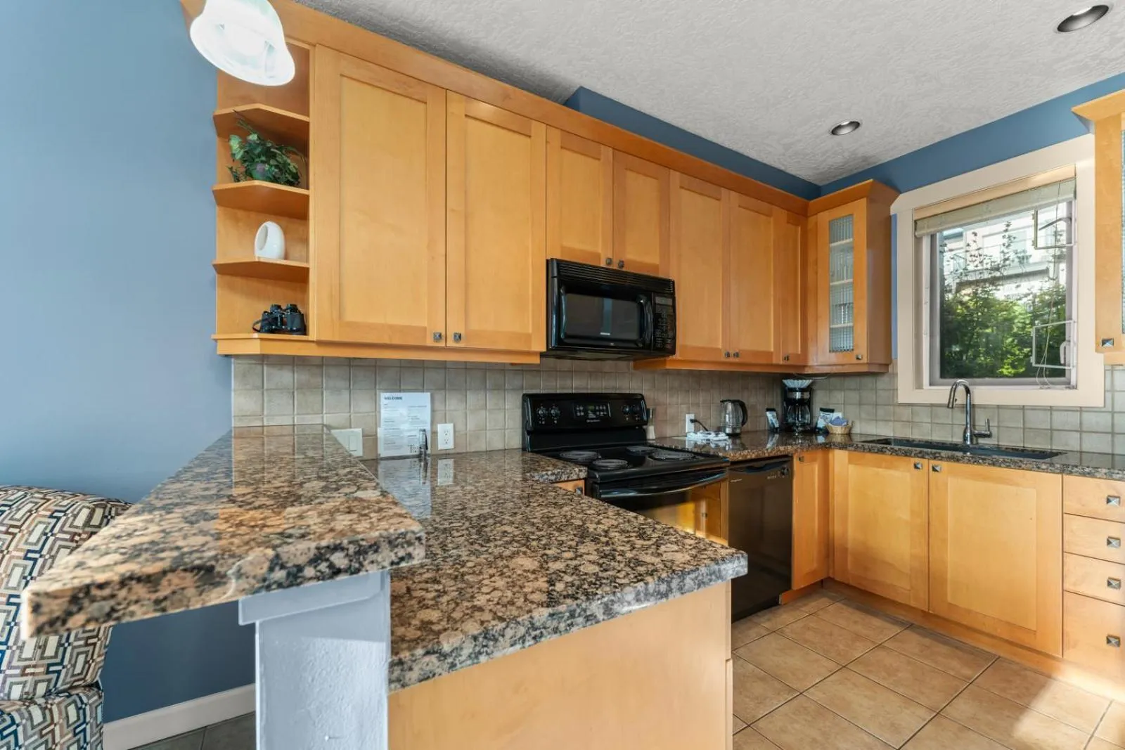 Sooke Harbour Resort & Marina