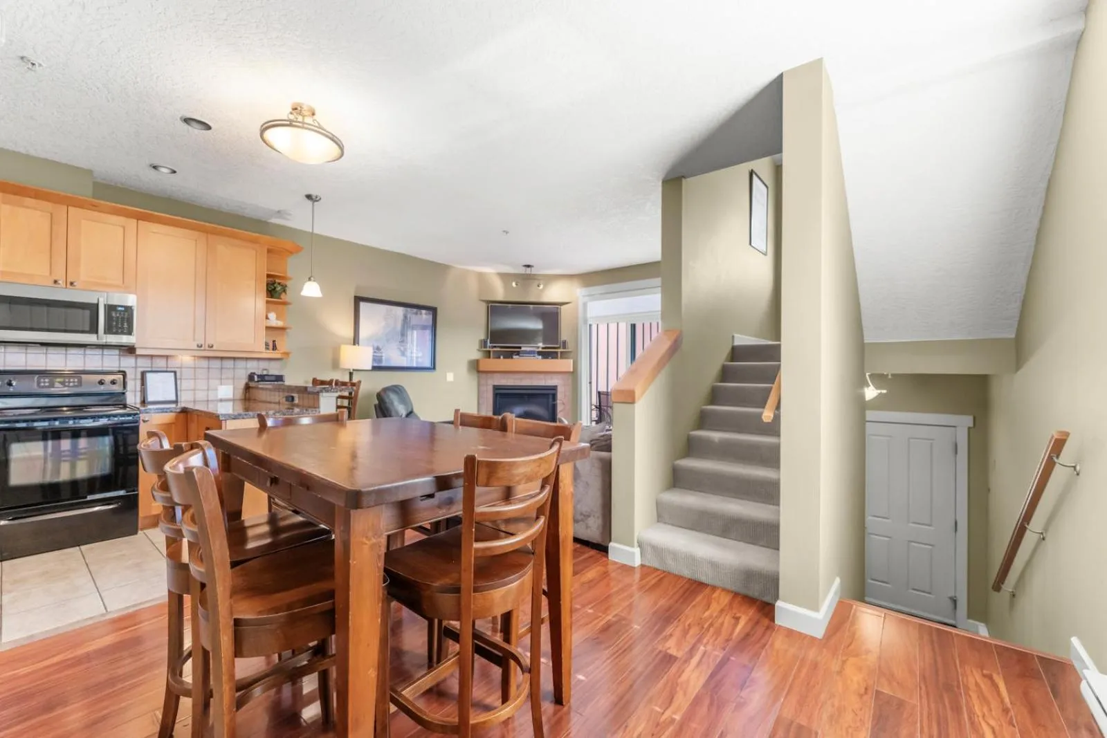 Sooke Harbour Resort & Marina