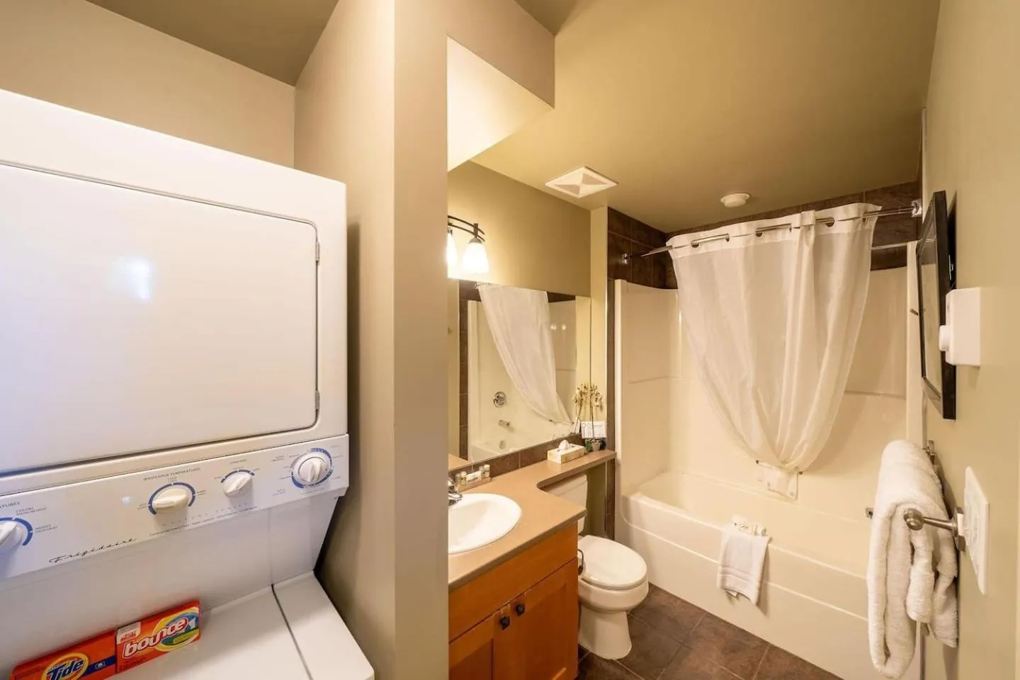 Sooke Harbour Resort & Marina