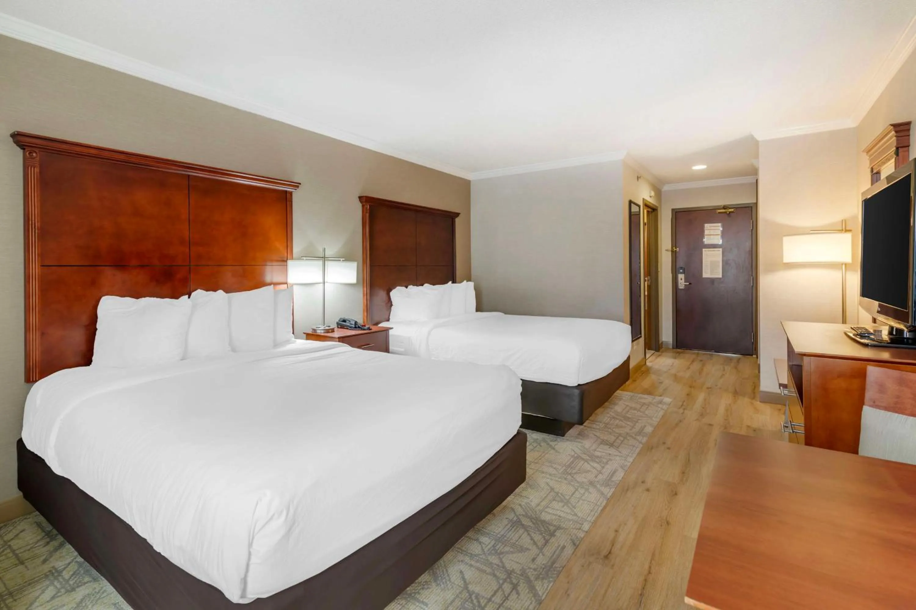 Bedroom, Bed in Best Western Liverpool-Syracuse Inn & Suites