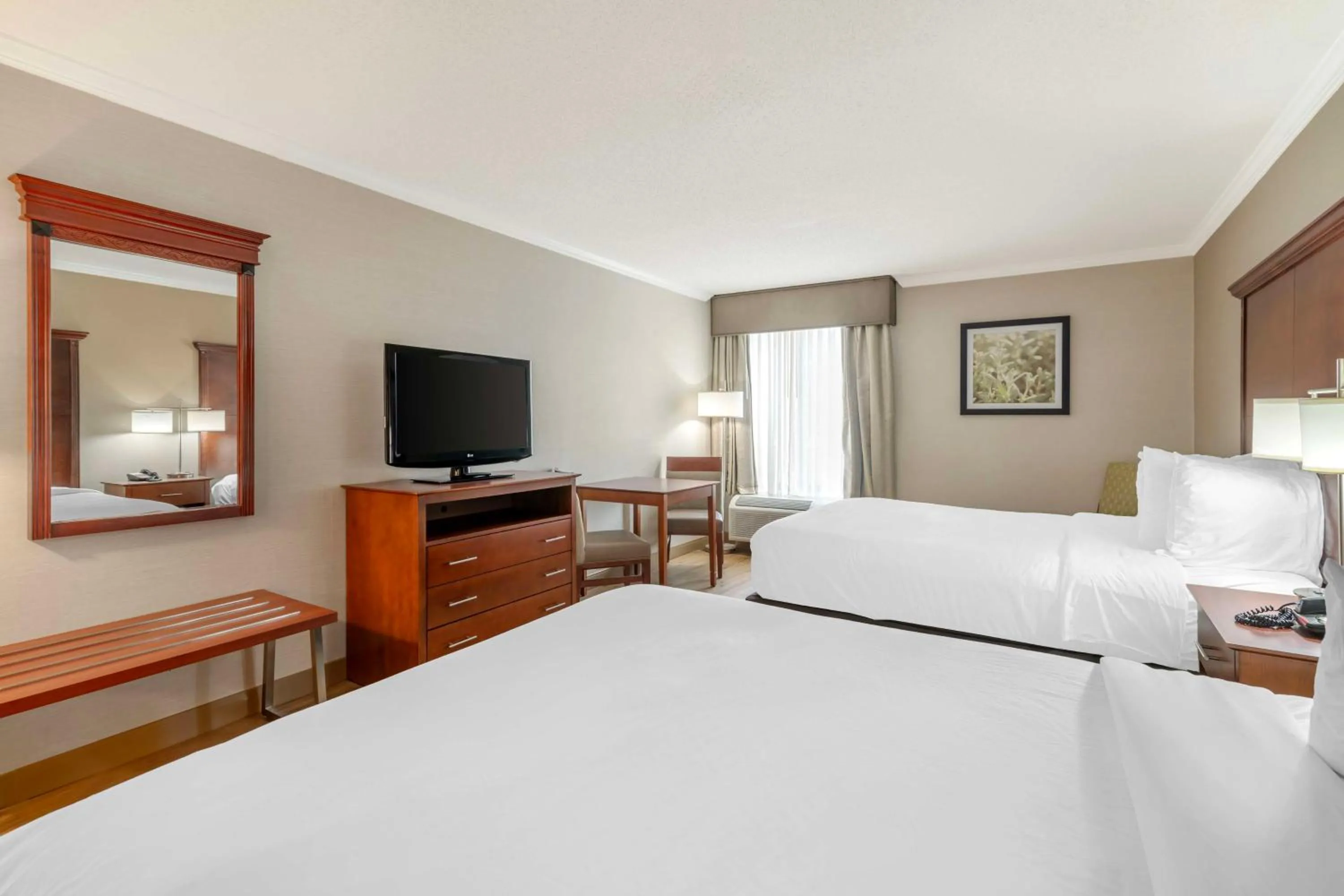 Bedroom, Bed in Best Western Liverpool-Syracuse Inn & Suites