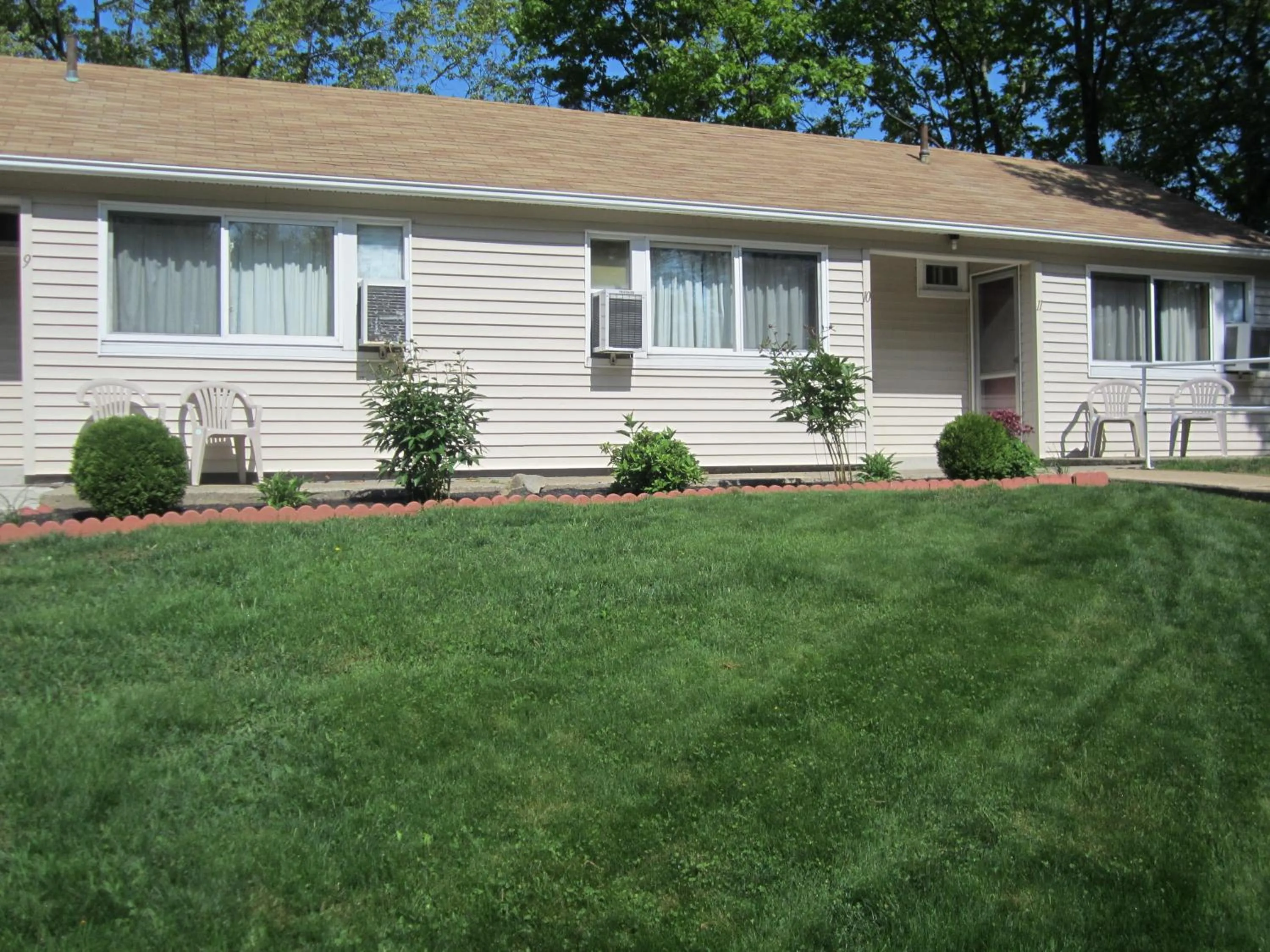 Property building in Northeaster Motel