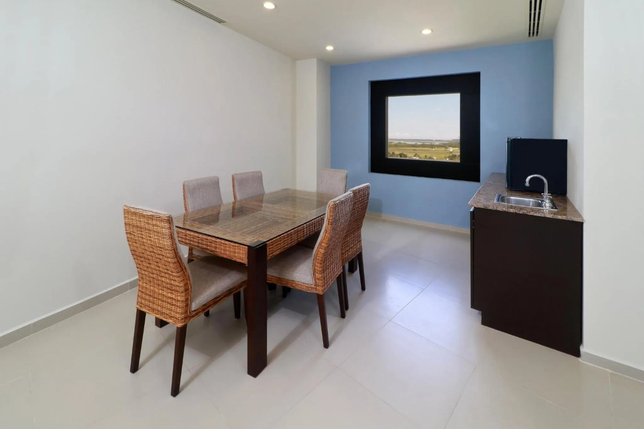 Photo of the whole room in Holiday Inn Tuxpan - Convention Center by IHG