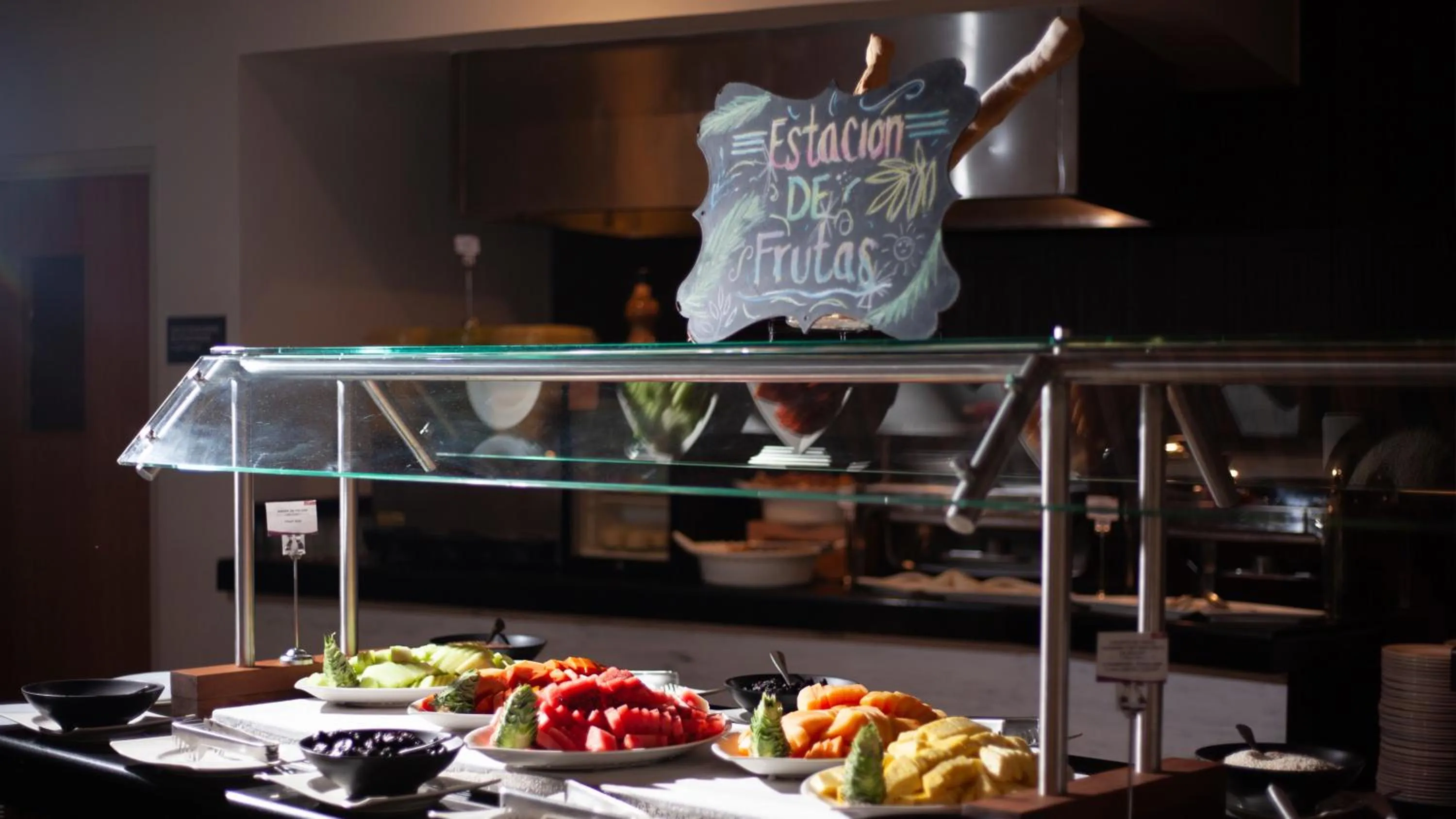 Buffet breakfast in Holiday Inn Tuxpan - Convention Center by IHG