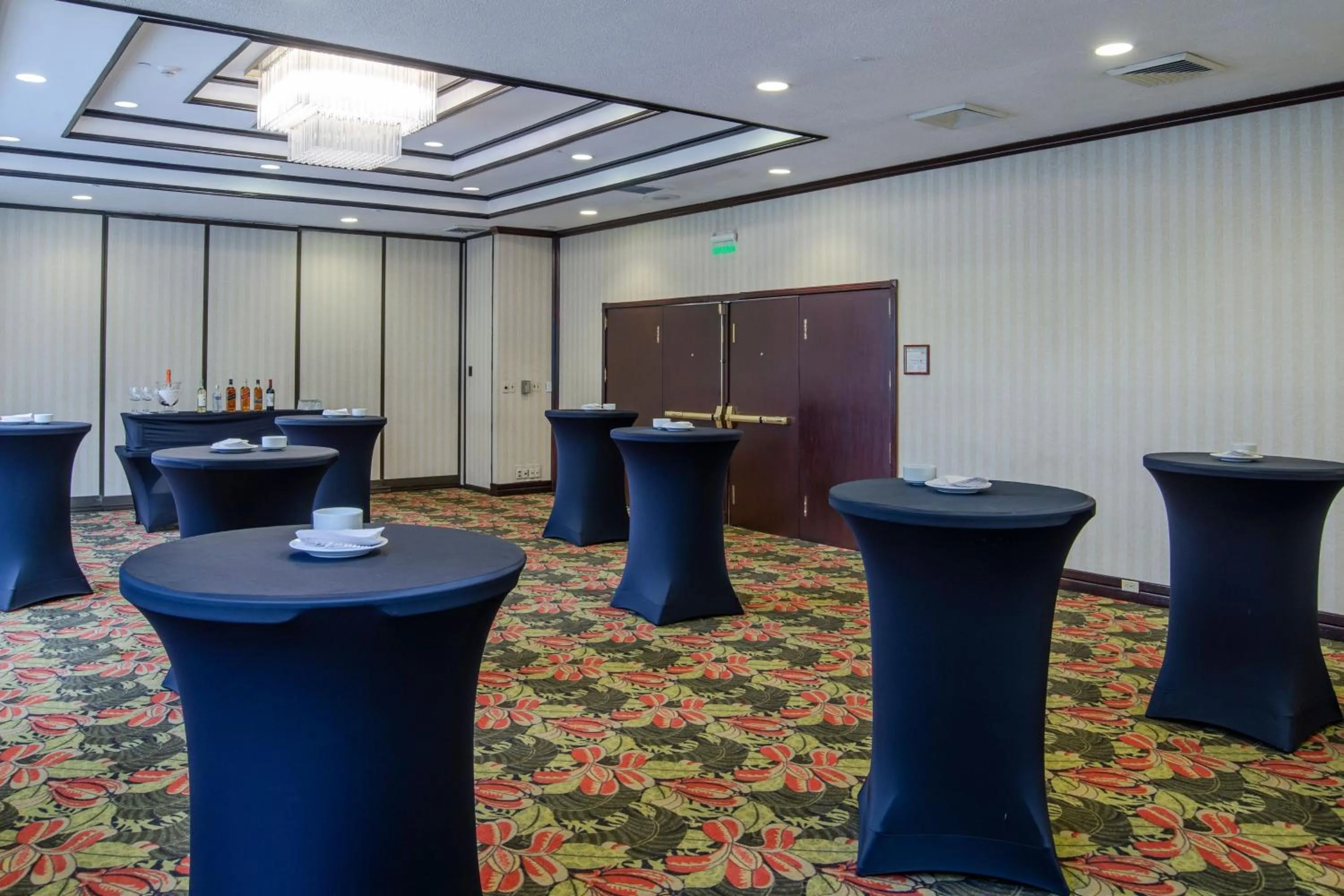 Meeting/conference room in Delta Hotels by Marriott San Jose Aurola