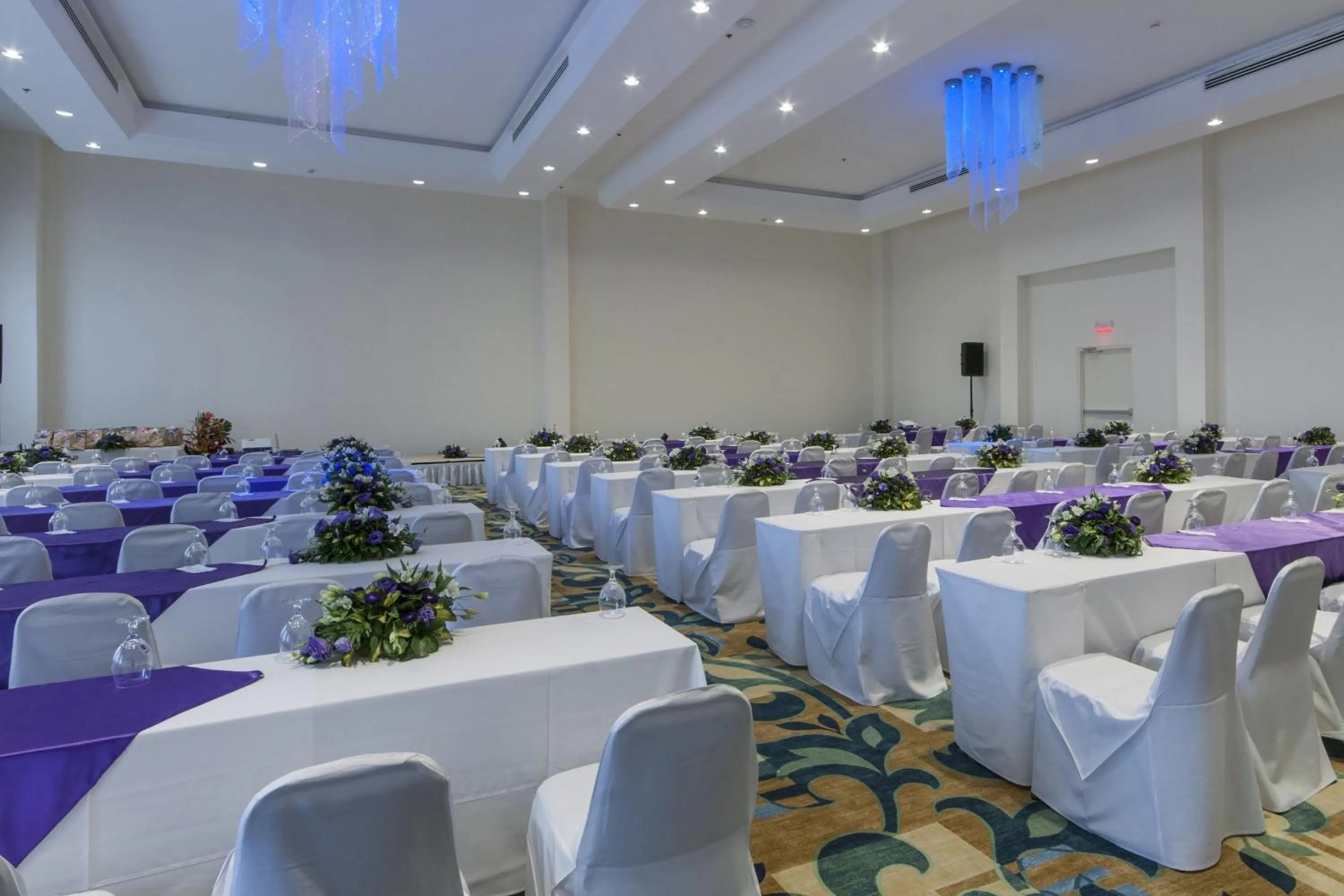 Meeting/conference room in Delta Hotels by Marriott San Jose Aurola