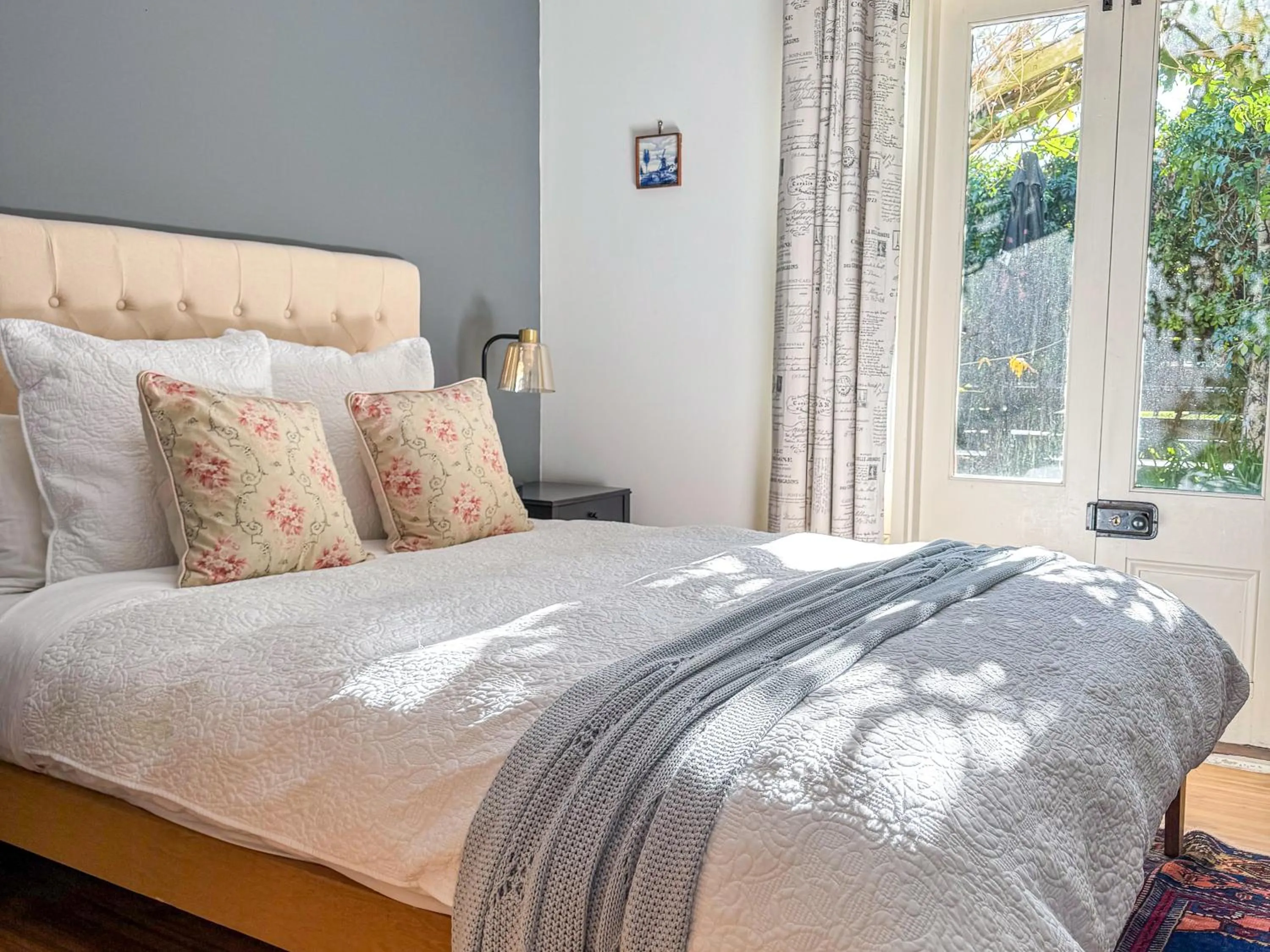 Bed in Clonmara Country House and Cottages