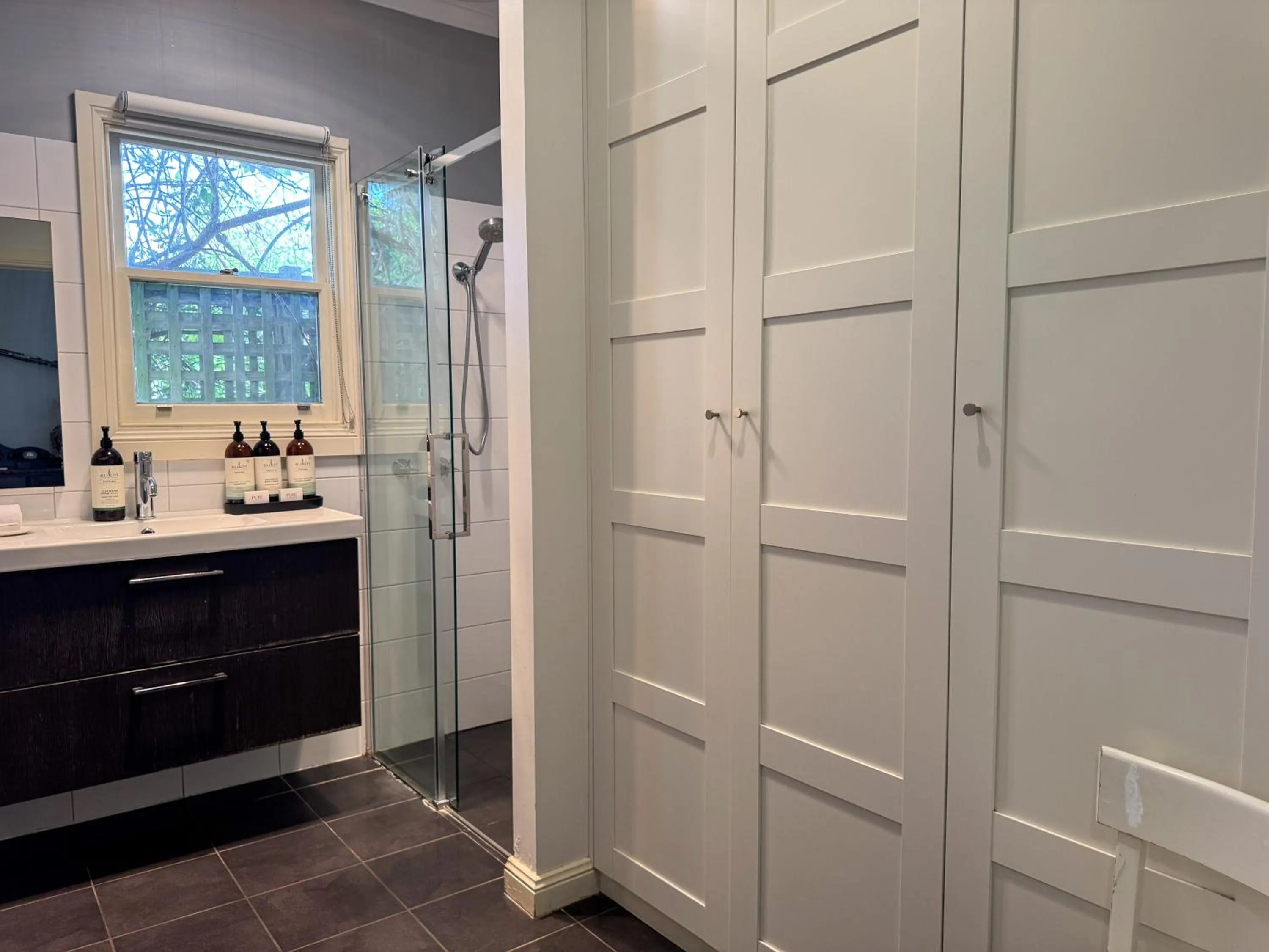 Clonmara Country House and Cottages