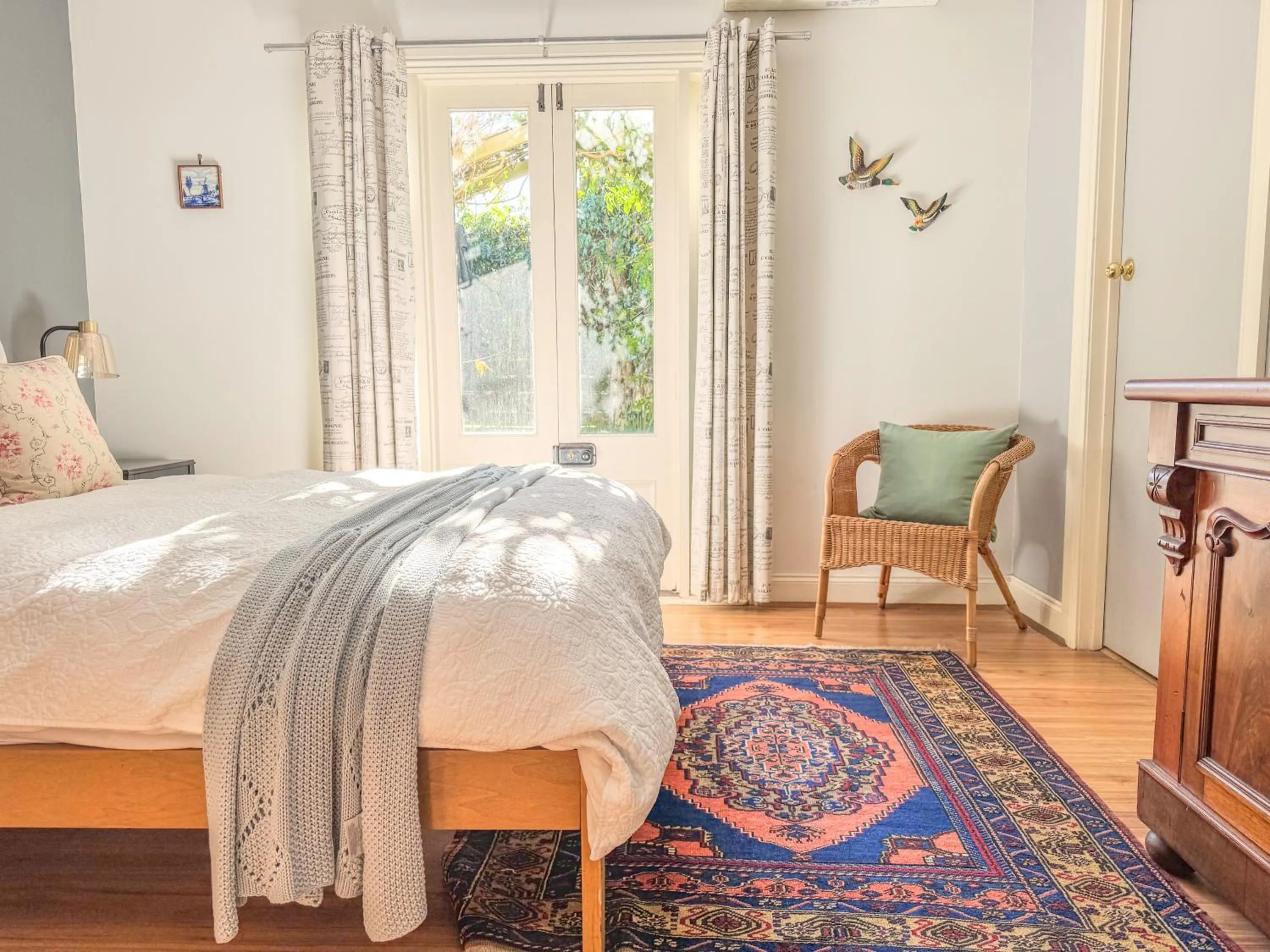 Bed in Clonmara Country House and Cottages