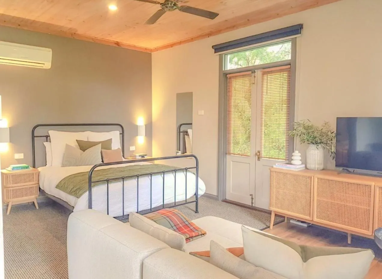 Bed in Clonmara Country House and Cottages