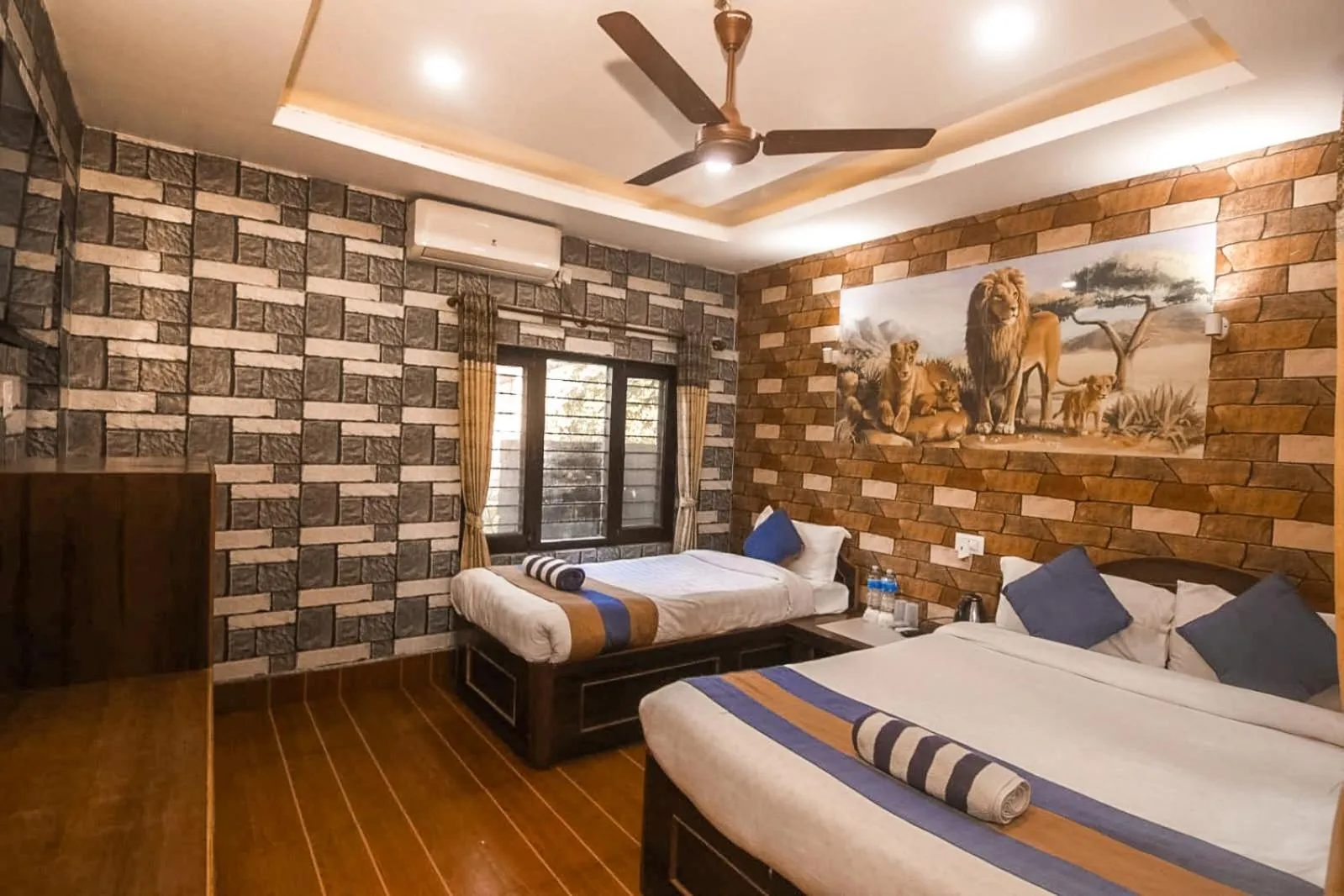 TV and multimedia, Bed in Chitwan Forest Resort with swimming pool , Chitwan National Park