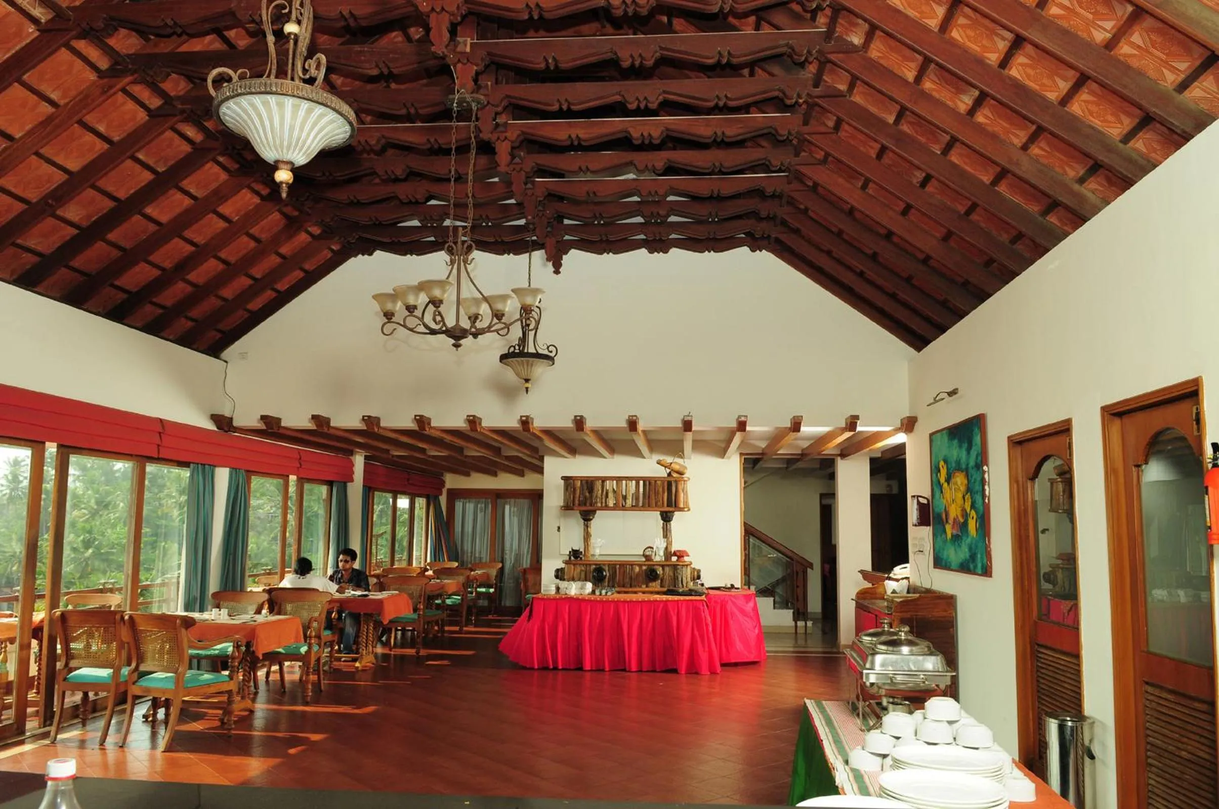 Restaurant/Places to Eat in Hindustan Beach Retreat