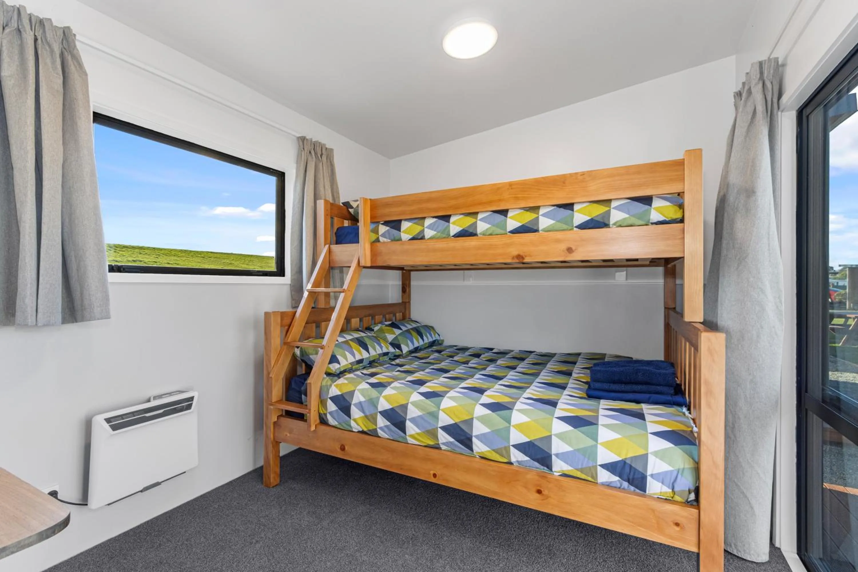 Bedroom, Bed in North South Holiday Park