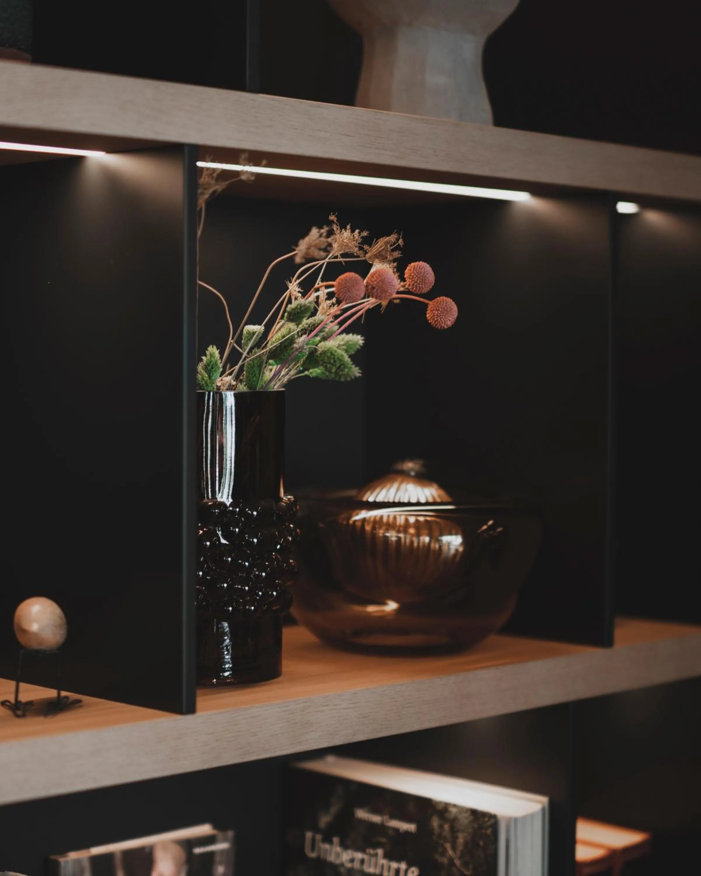 Decorative detail in Langwies Genussherberge