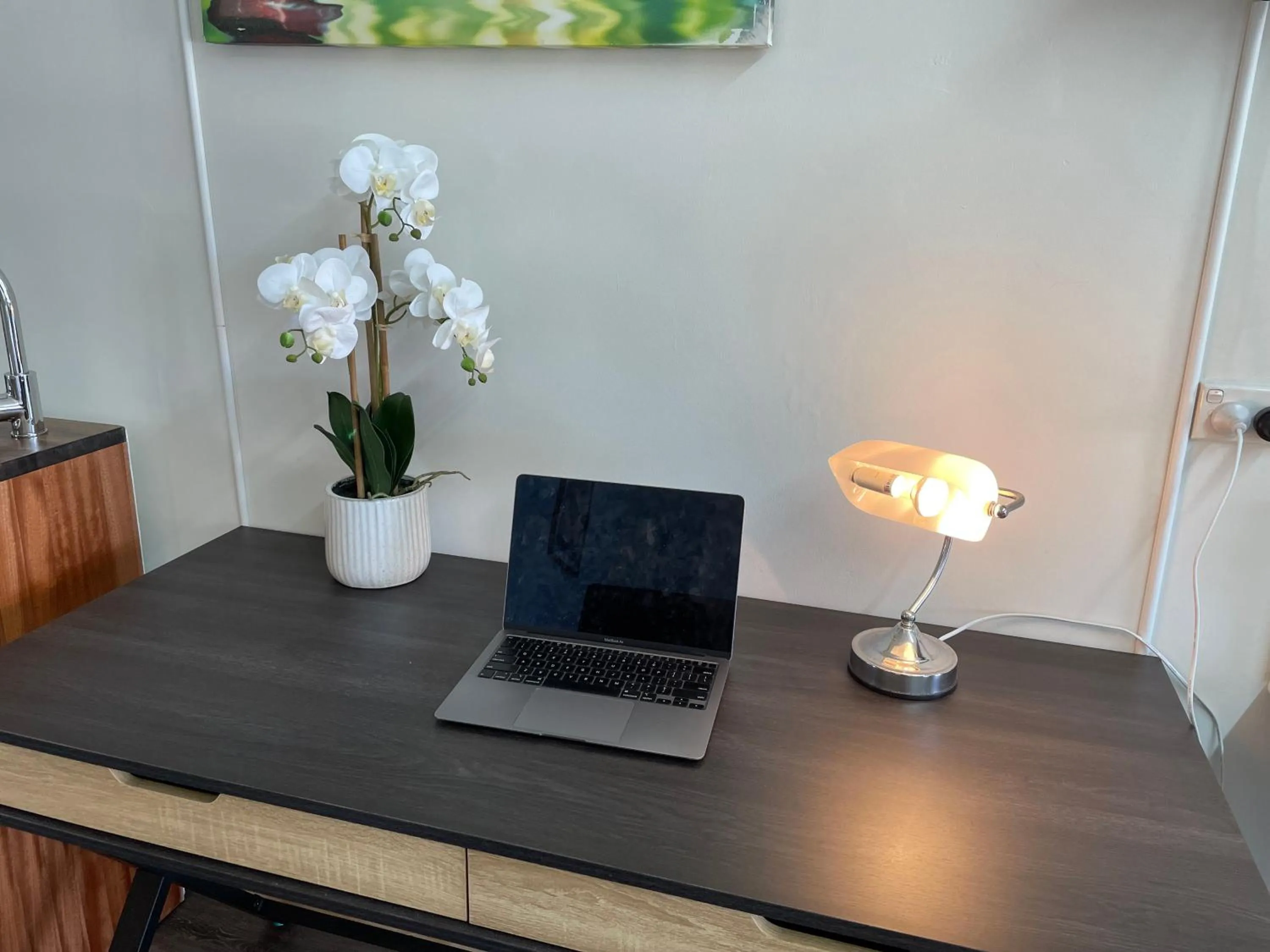 hair dresser in Highway Motor Inn Taree