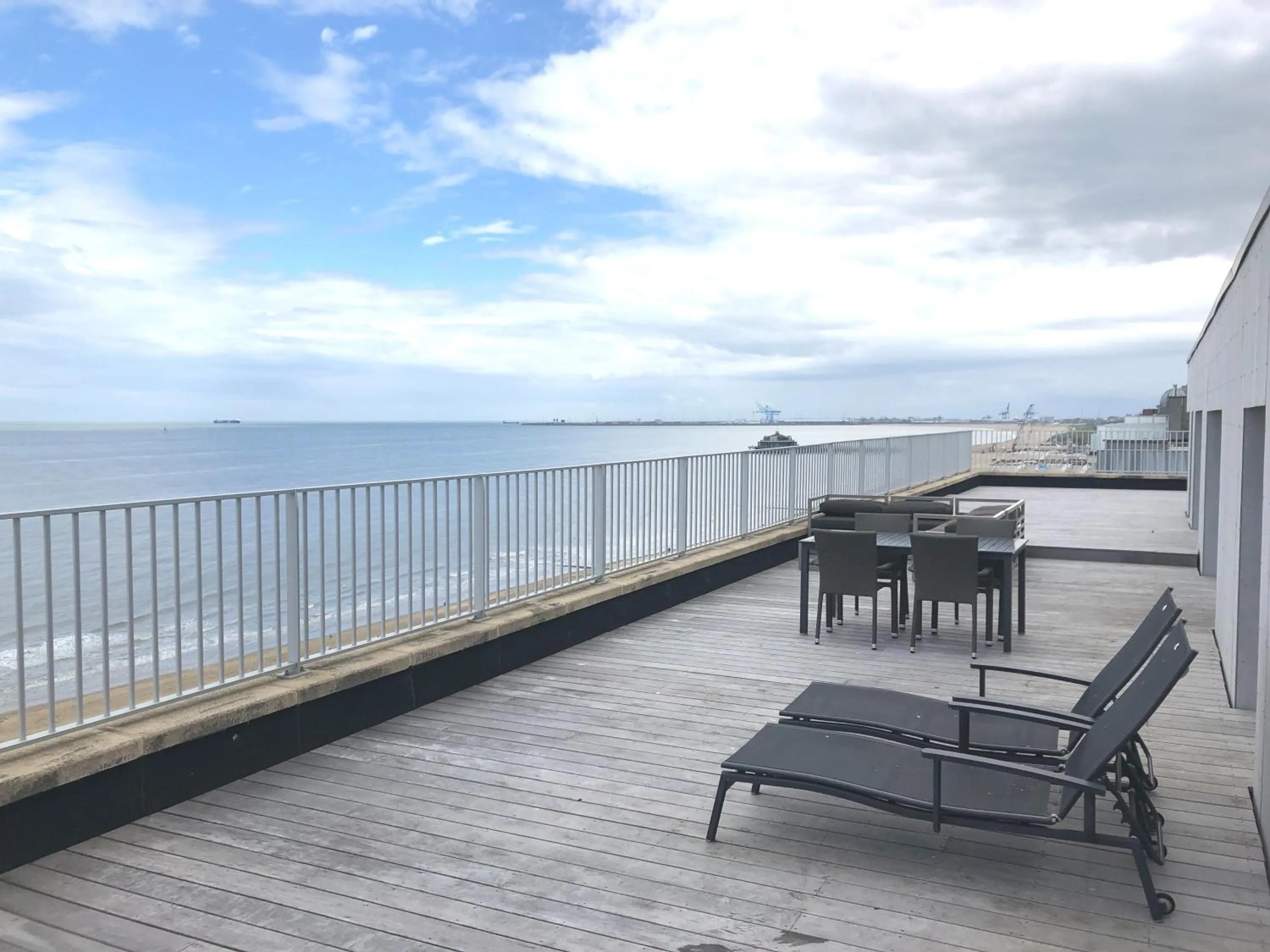 Balcony/Terrace in Holiday Suites Blankenberge