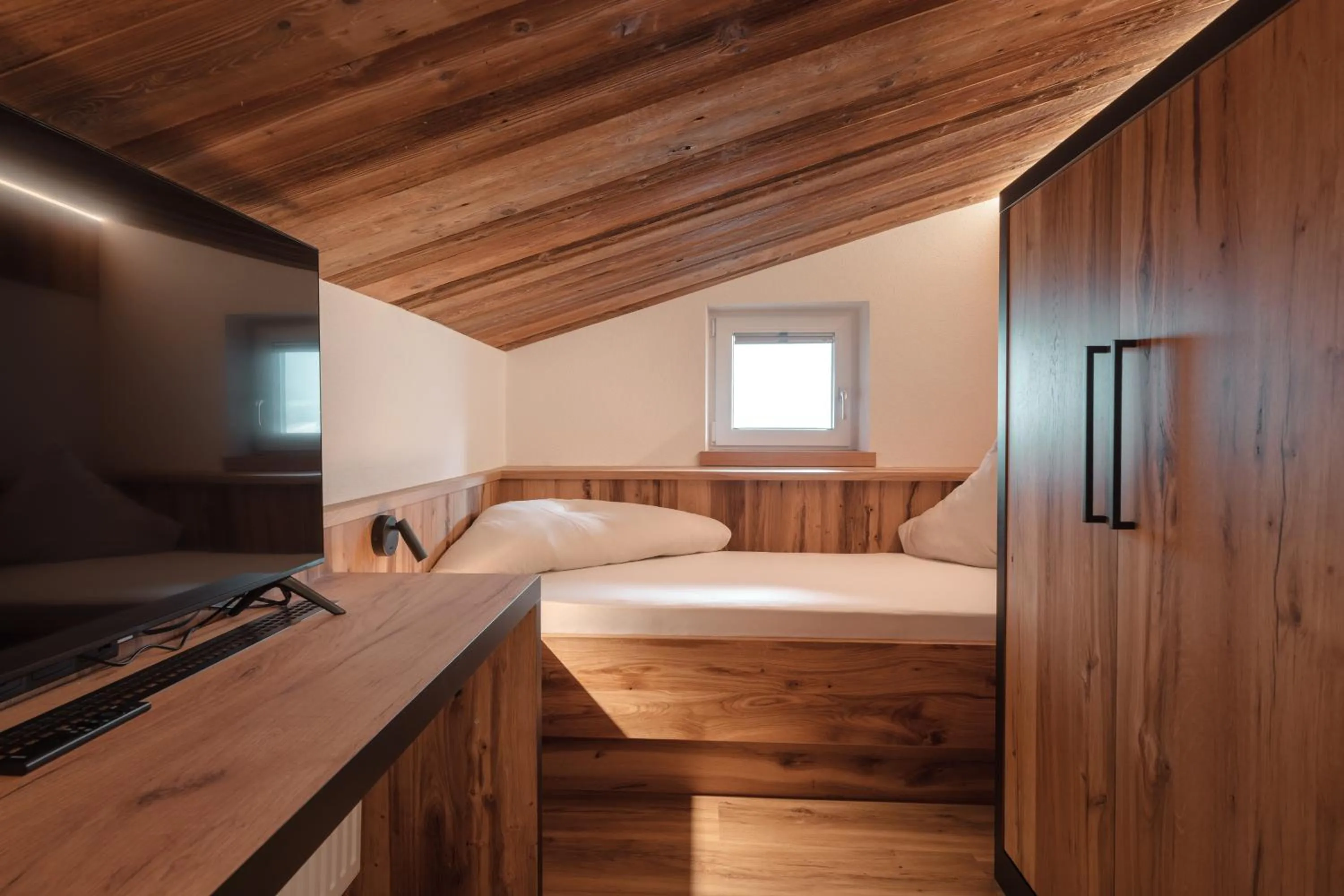 Bed in Kohlerhof - 4 Star Wellness & Active Hotel