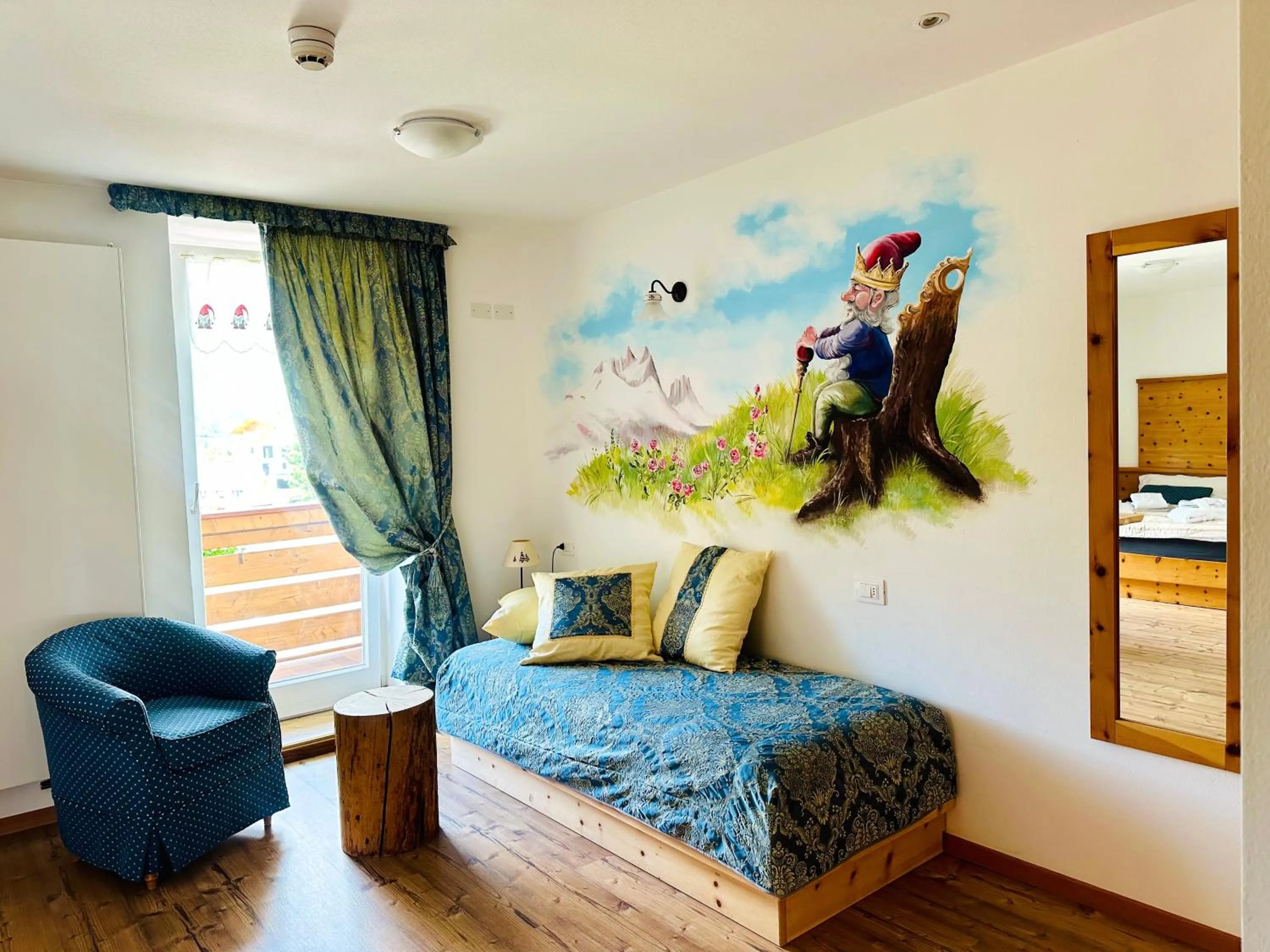 Bedroom, Bed in Alpen Family Hotel Someda