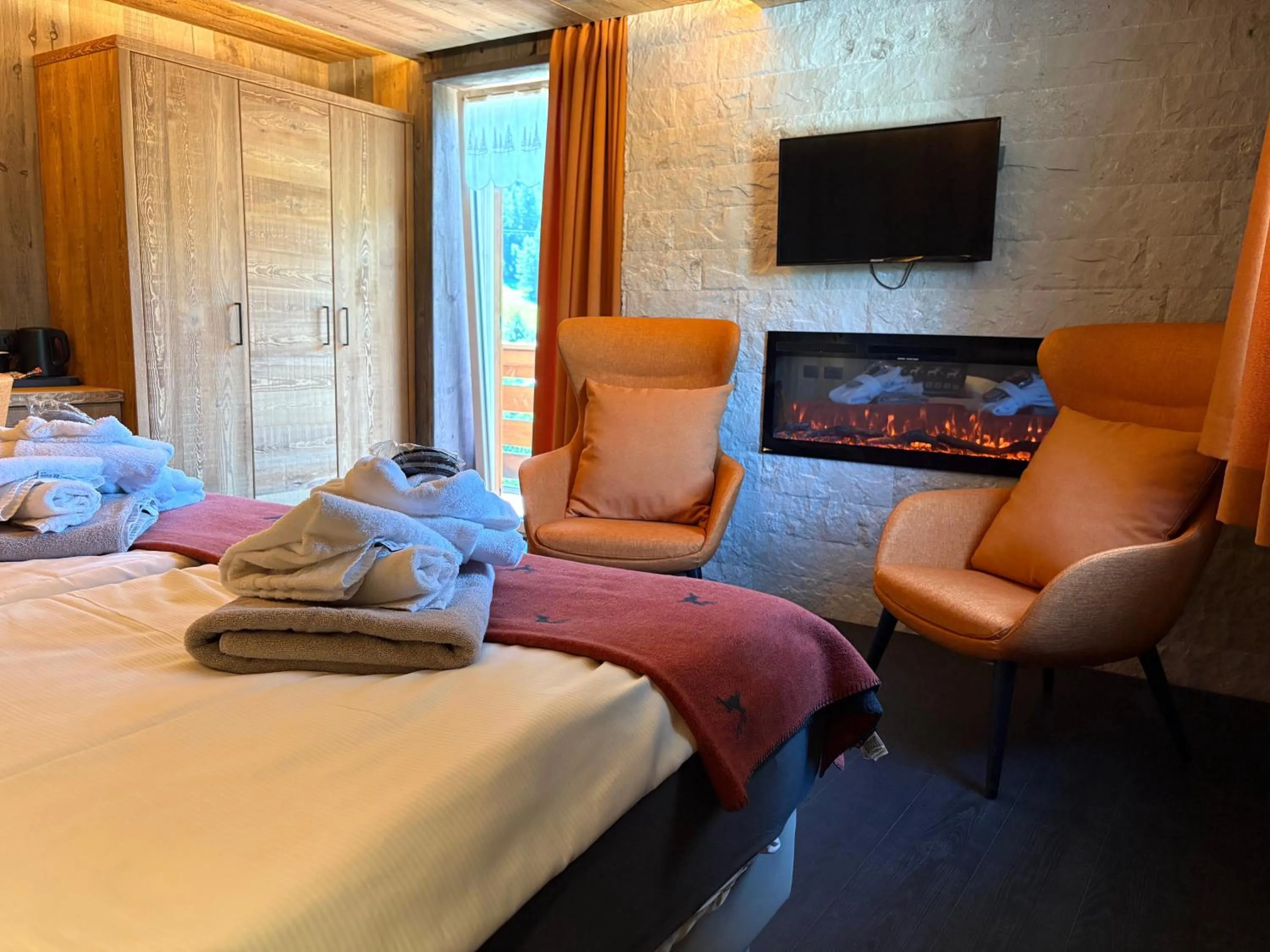 Bed in Alpen Family Hotel Someda