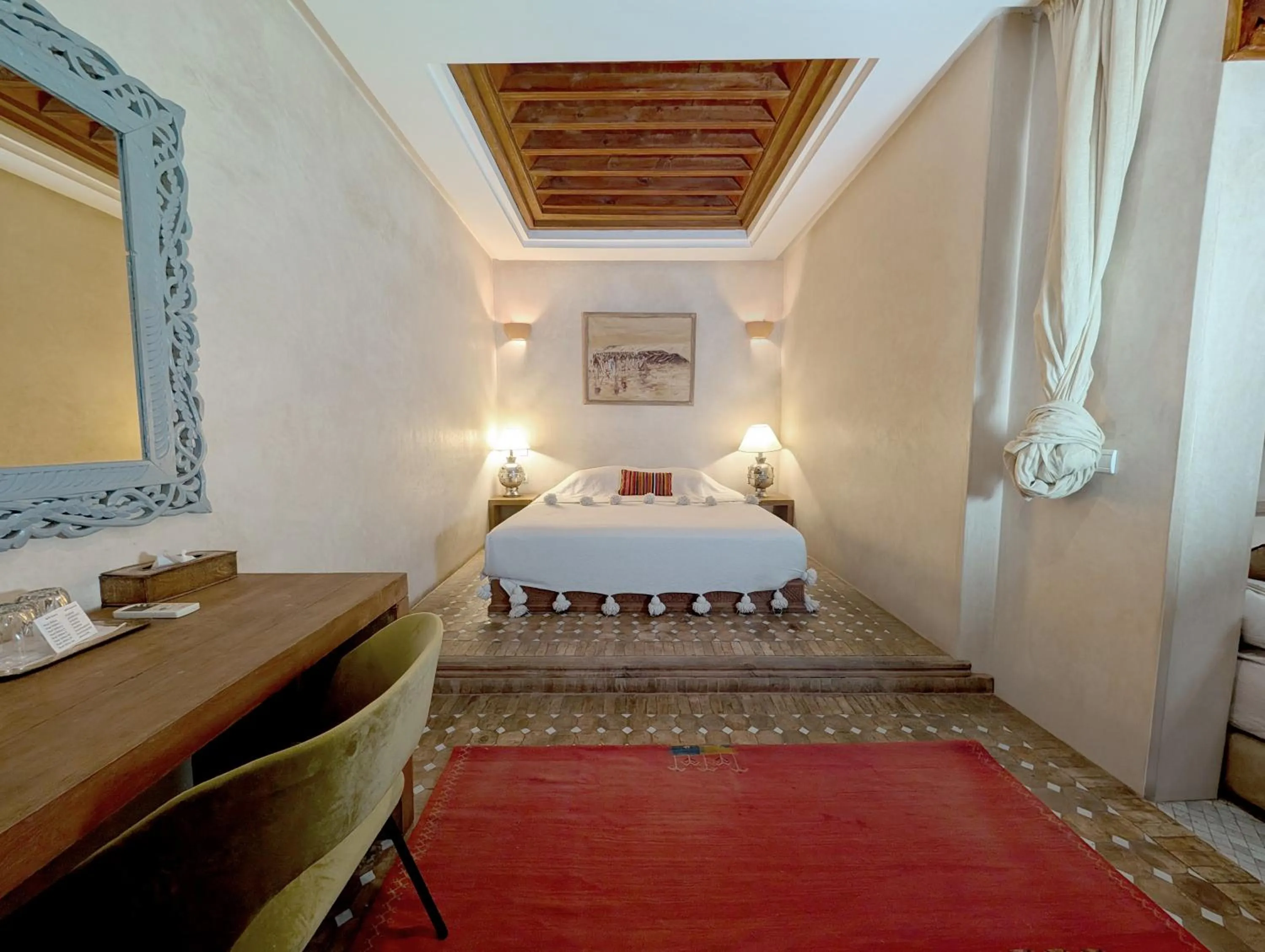 Bed in Riad Slitine & Spa