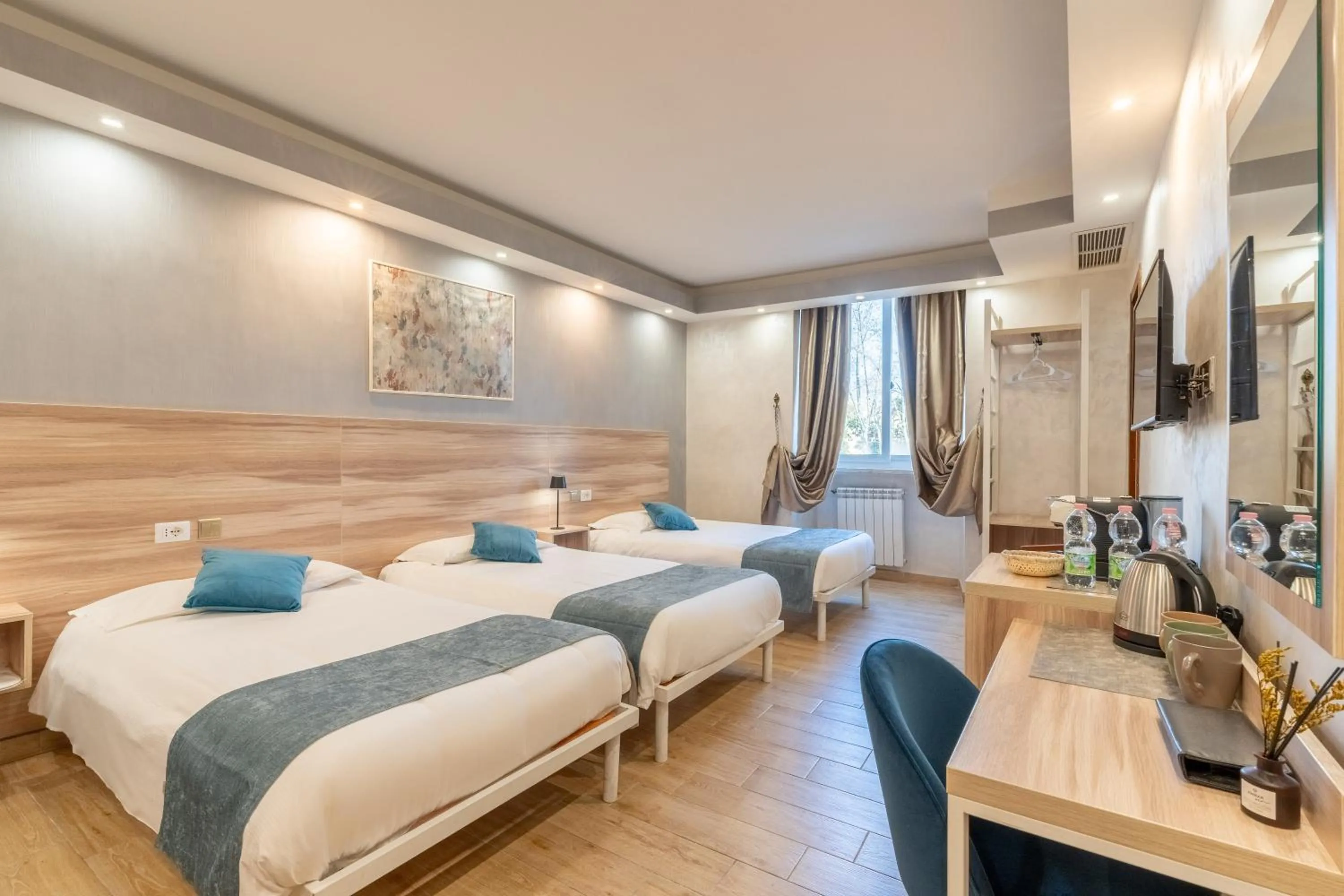 Bed in Rome Love Hotel