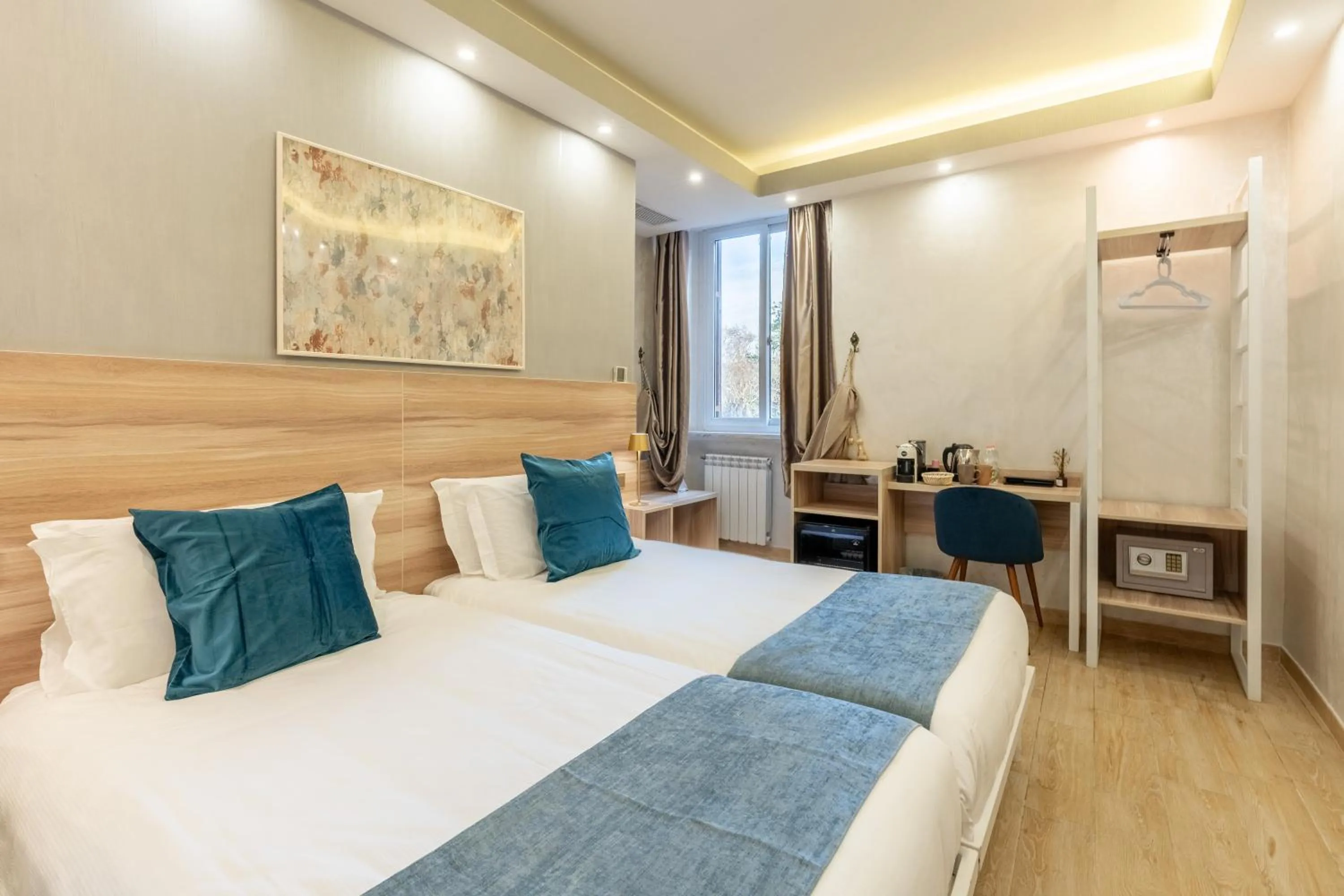 Bed in Rome Love Hotel