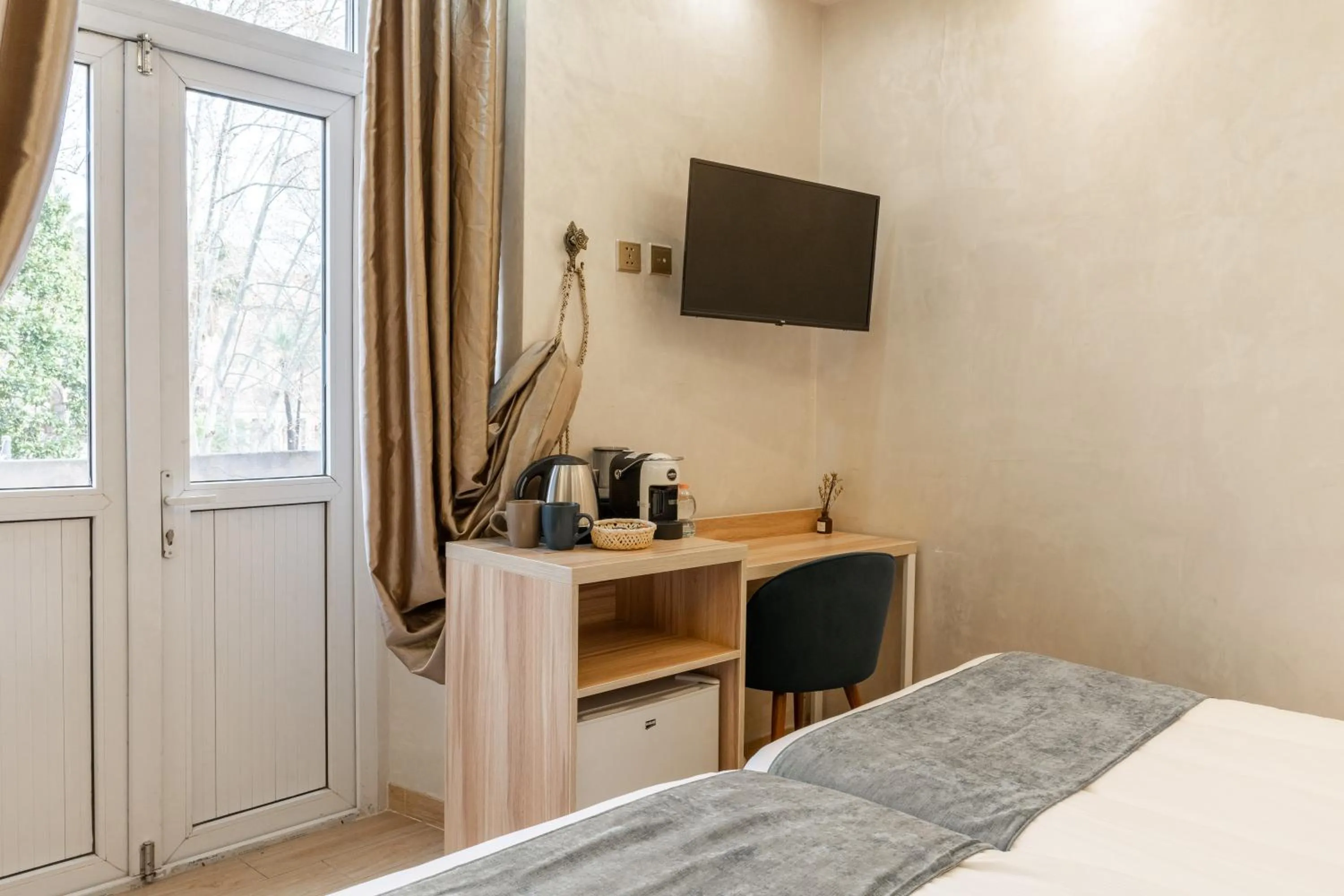 Bed in Rome Love Hotel