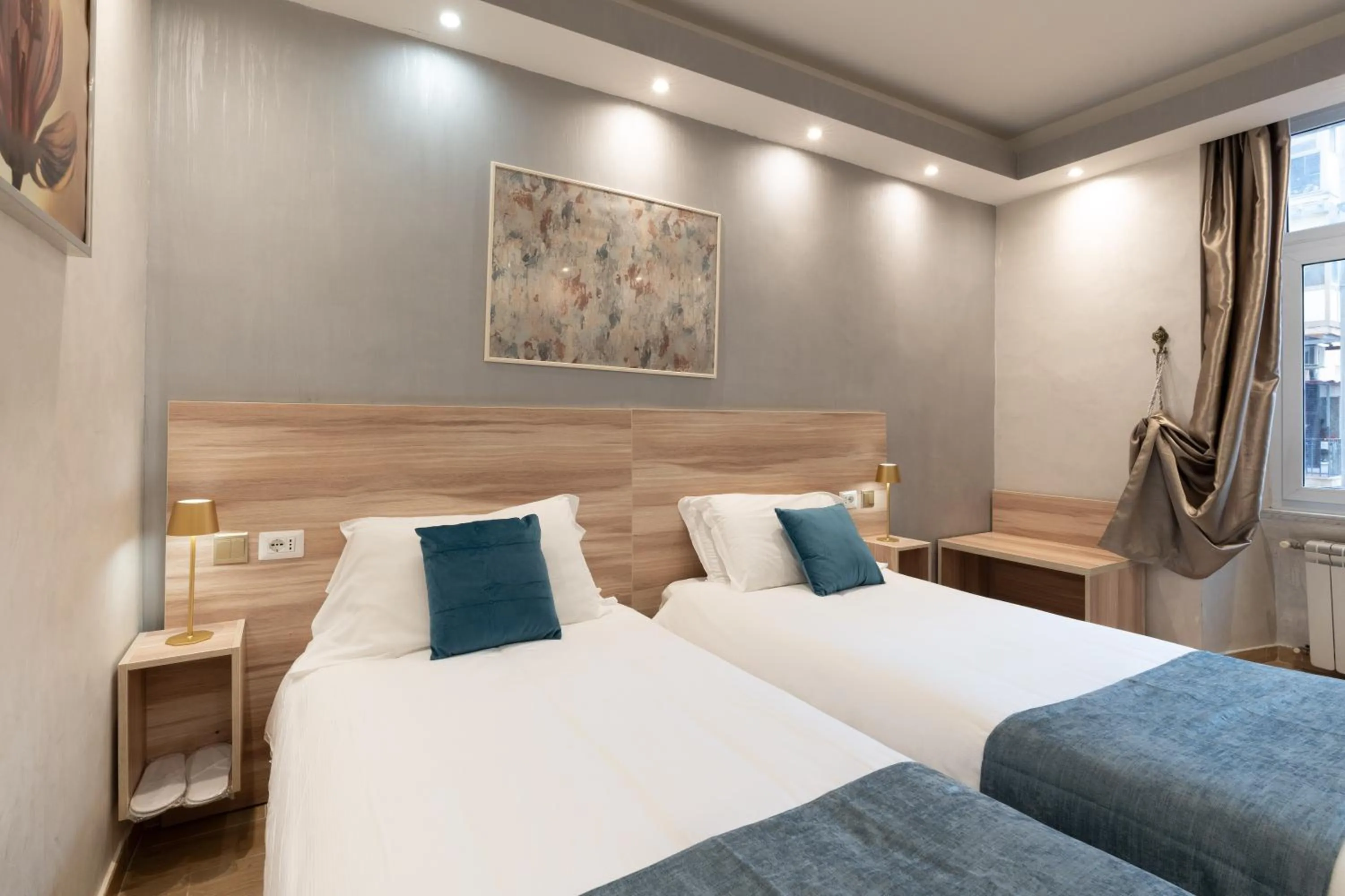 Bed in Rome Love Hotel