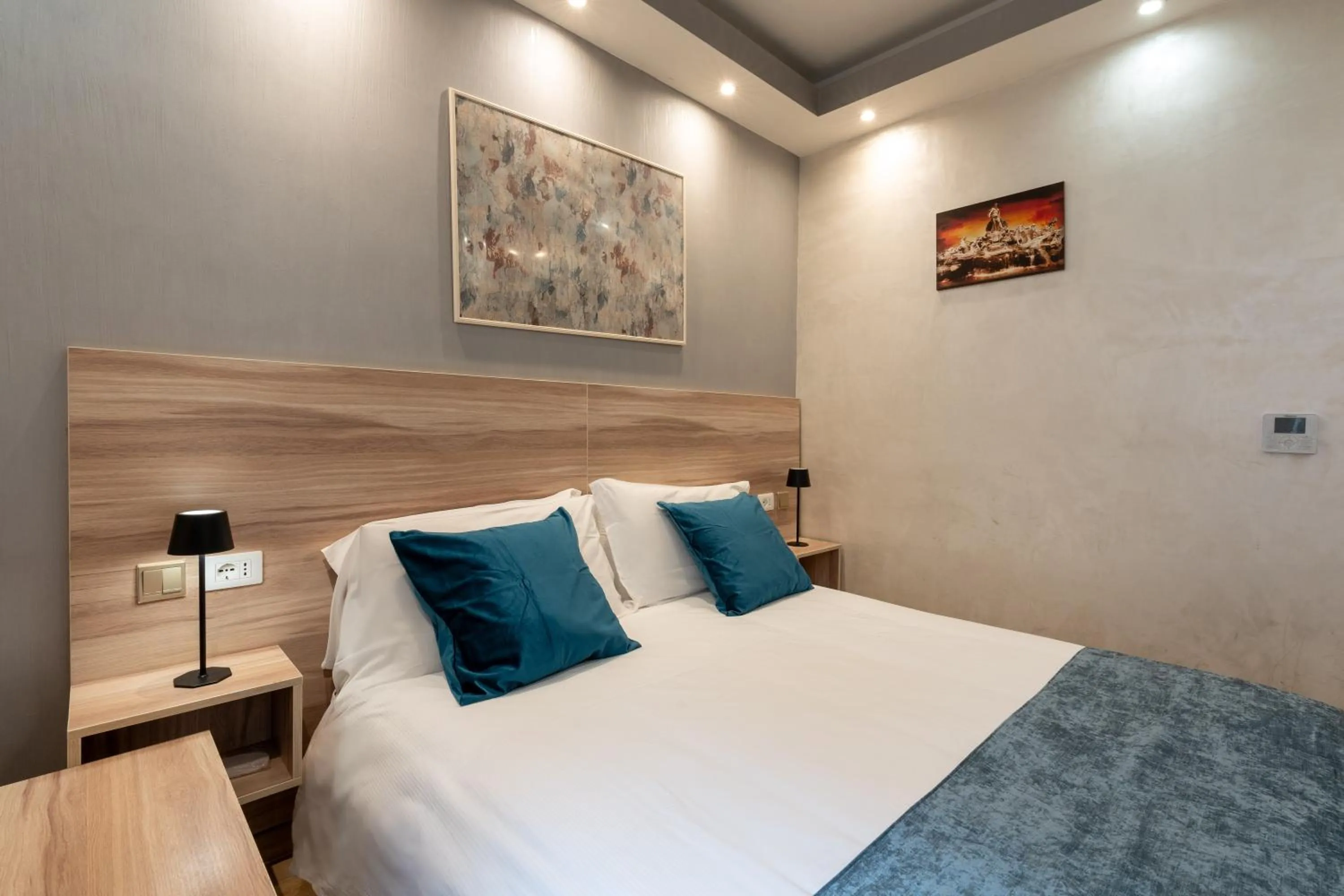 Bed in Rome Love Hotel